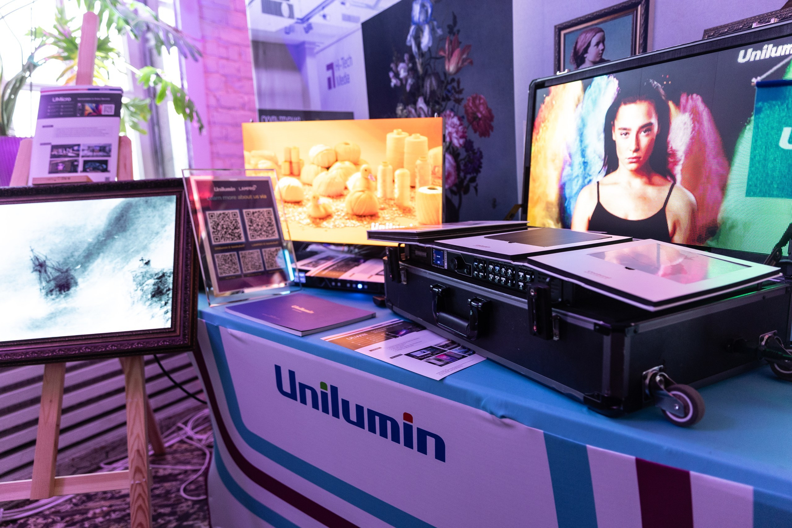 Hi-Tech Building 2025. Свадебный и семейный фотограф