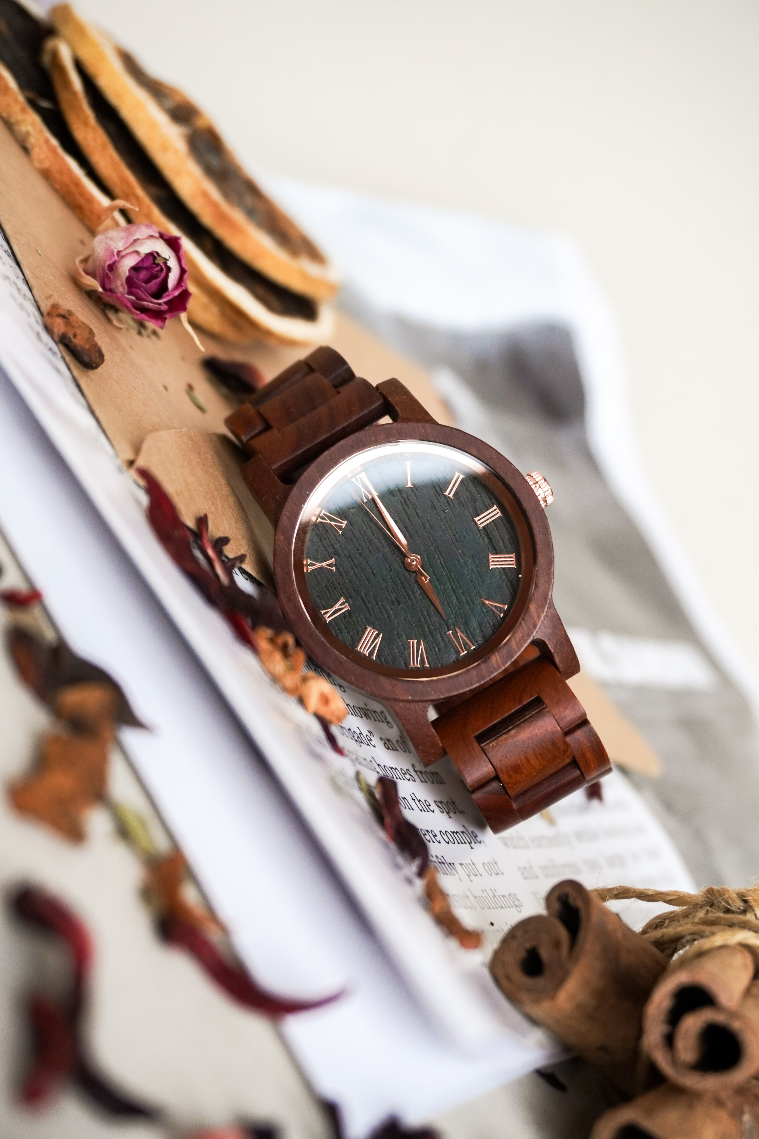 Часы. Кузнецова Мария — профессиональный фотограф в Санкт-Петербурге | Предметная фотосъёмка, модельные тесты, актёрское портфолио, концерты