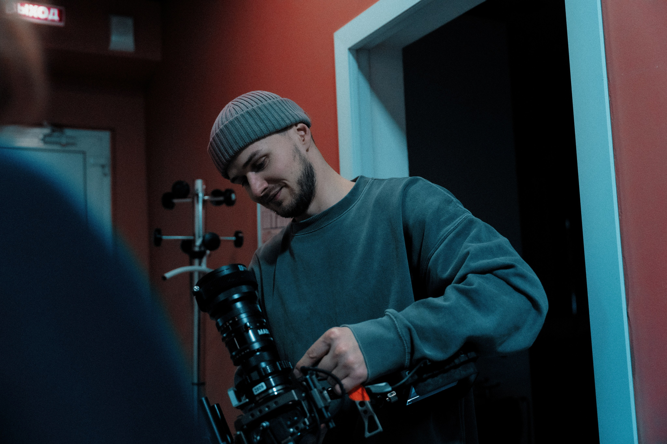 Loweliness. Backstage. @tomrus: Рустам Шагиморданов — фотограф