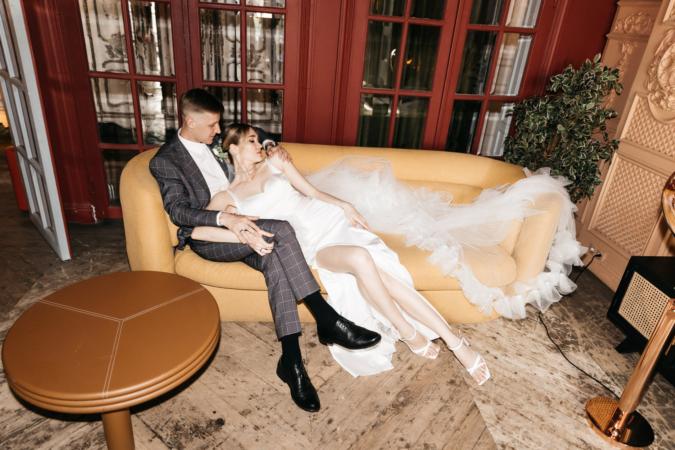 Роспись в Особняке Роял