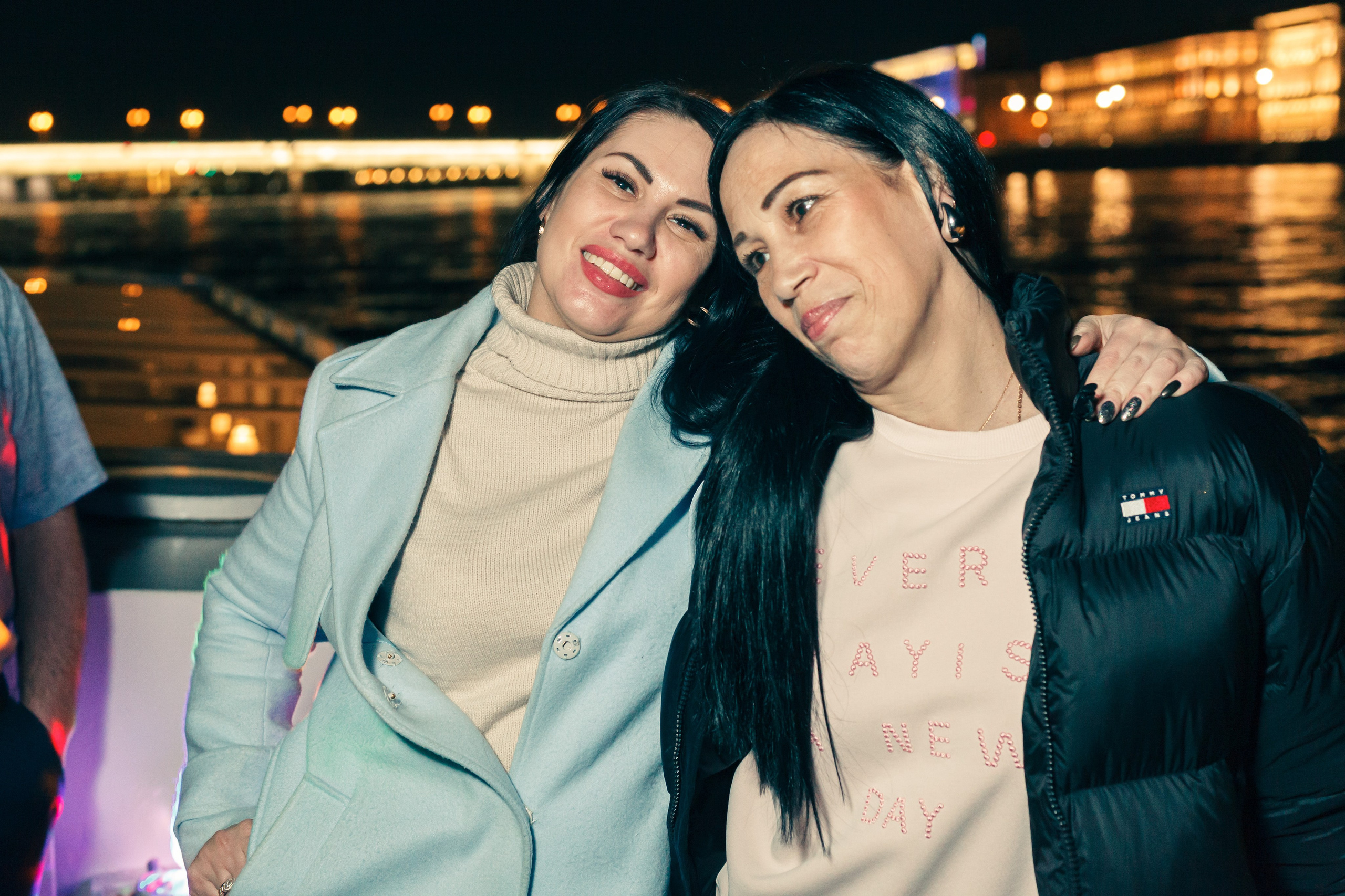 Зеркало ночного города. Фотограф в Санкт — Петербурге Валерий Гаухман