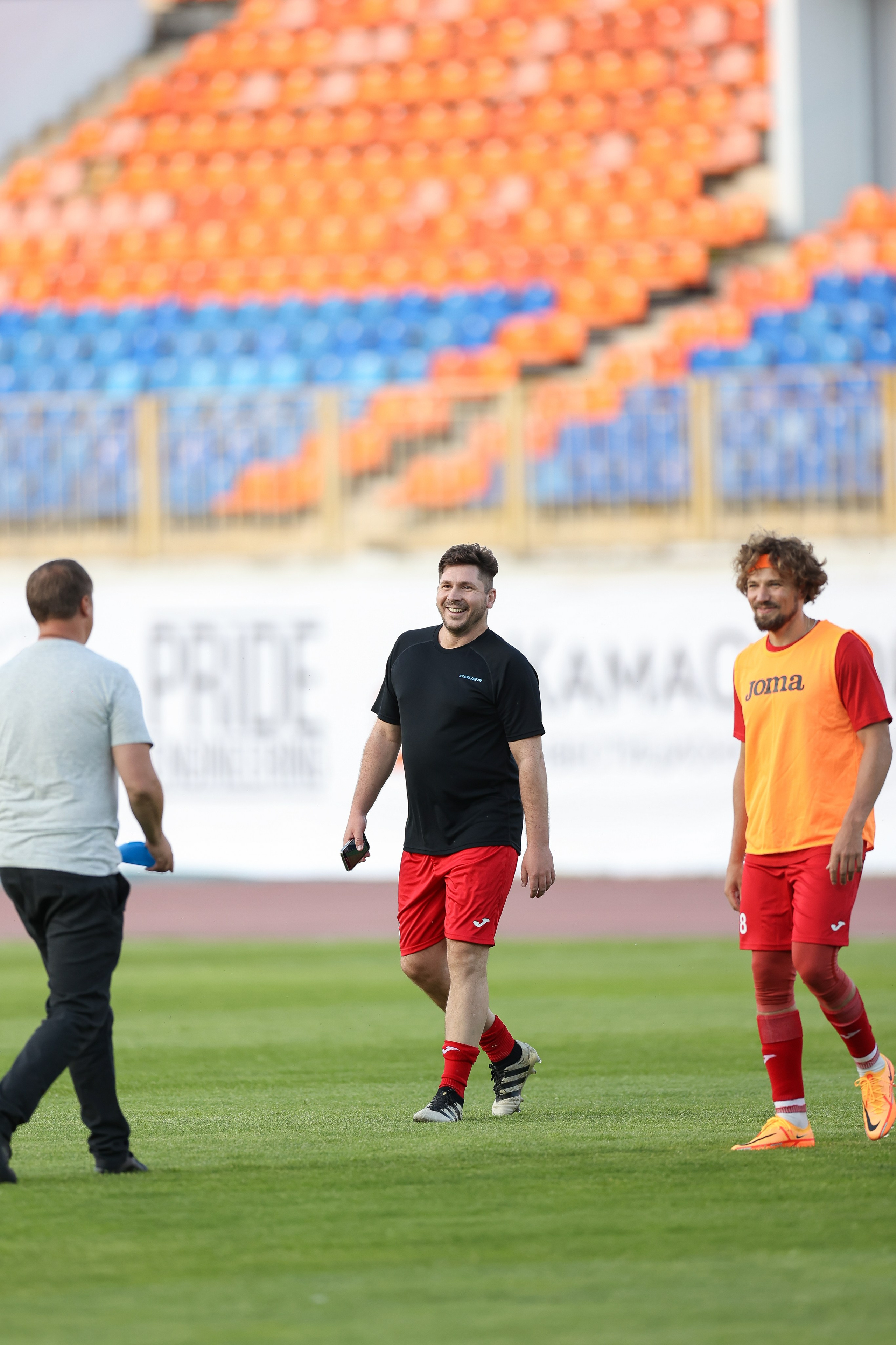 Благотворительный футбольный матч Друзья Бурмистрова vs ФК Fight Nights. Спортивный репортажный фотограф Казань Нафис Сиразетдинов