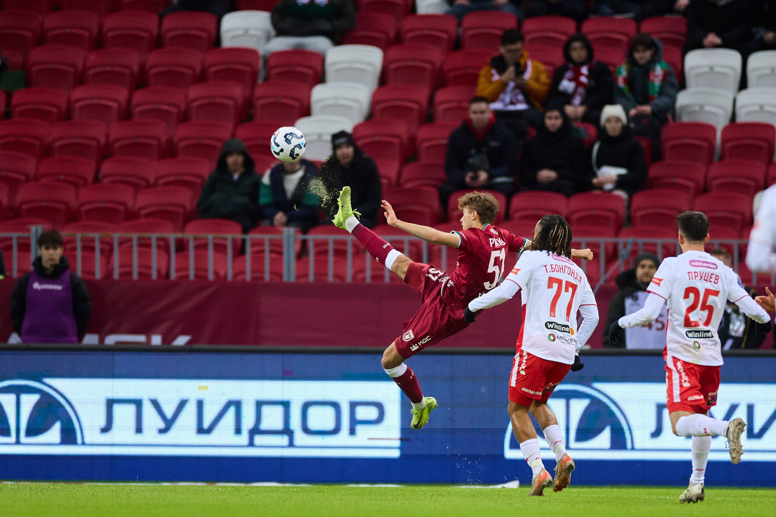 ФК Рубин — ФК Спартак. Спортивный репортажный фотограф Казань Нафис Сиразетдинов