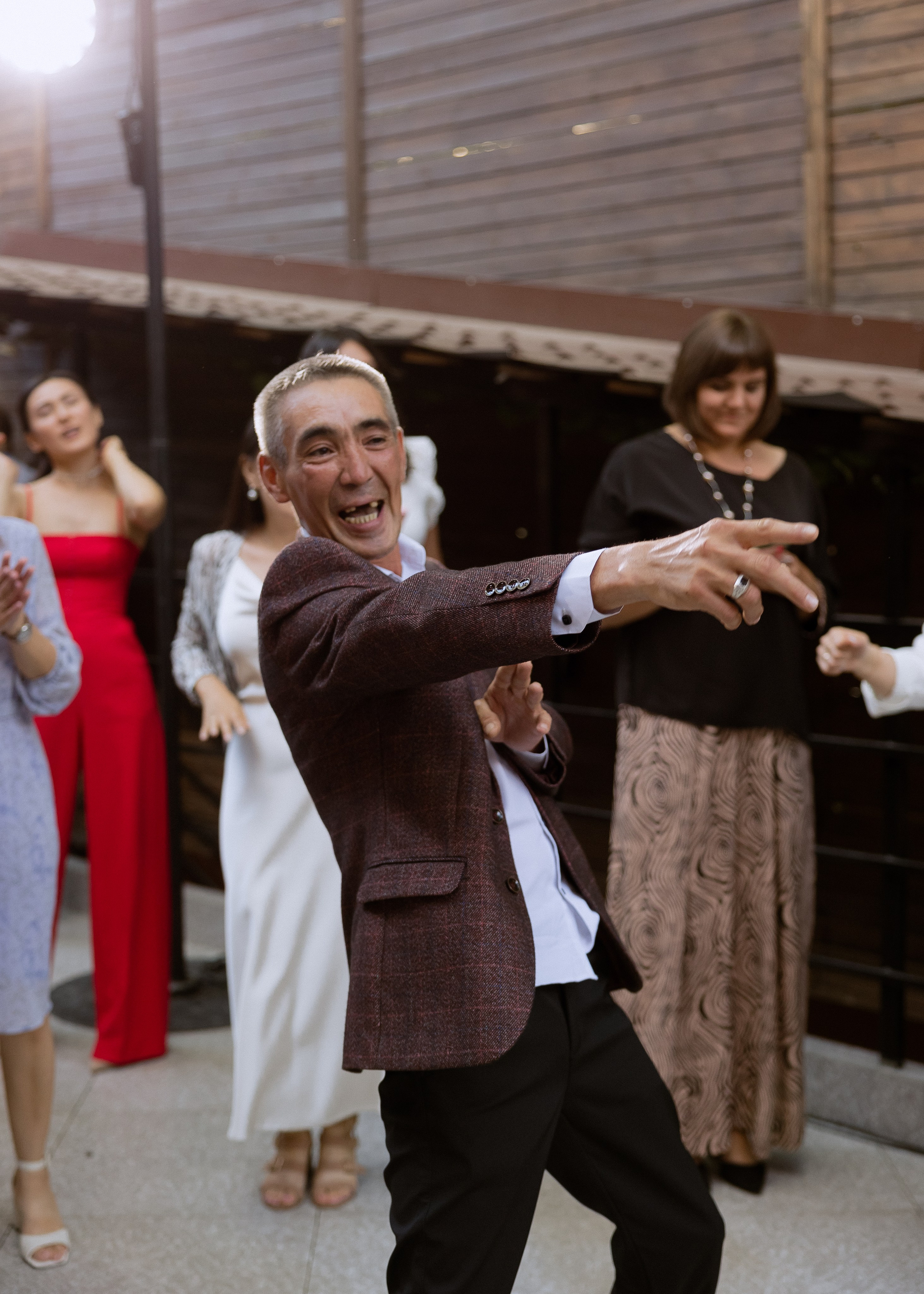 Дмитрий и Алита. Фотограф Эмиль Исякаев