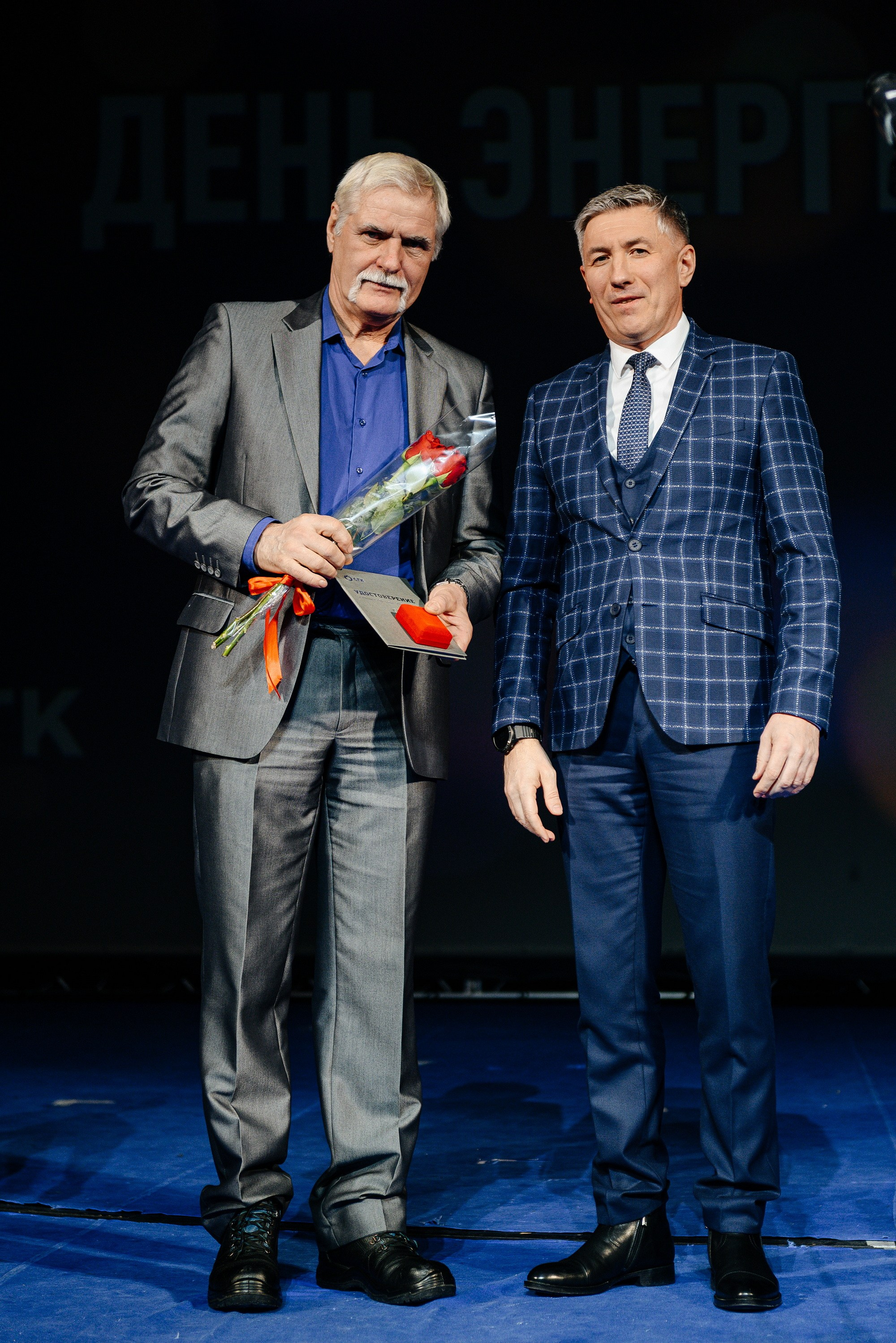 Торжественное награждение Сибирской генерирующей компании. Свадебный и репортажный фотограф Никита Сницарев в Барнауле