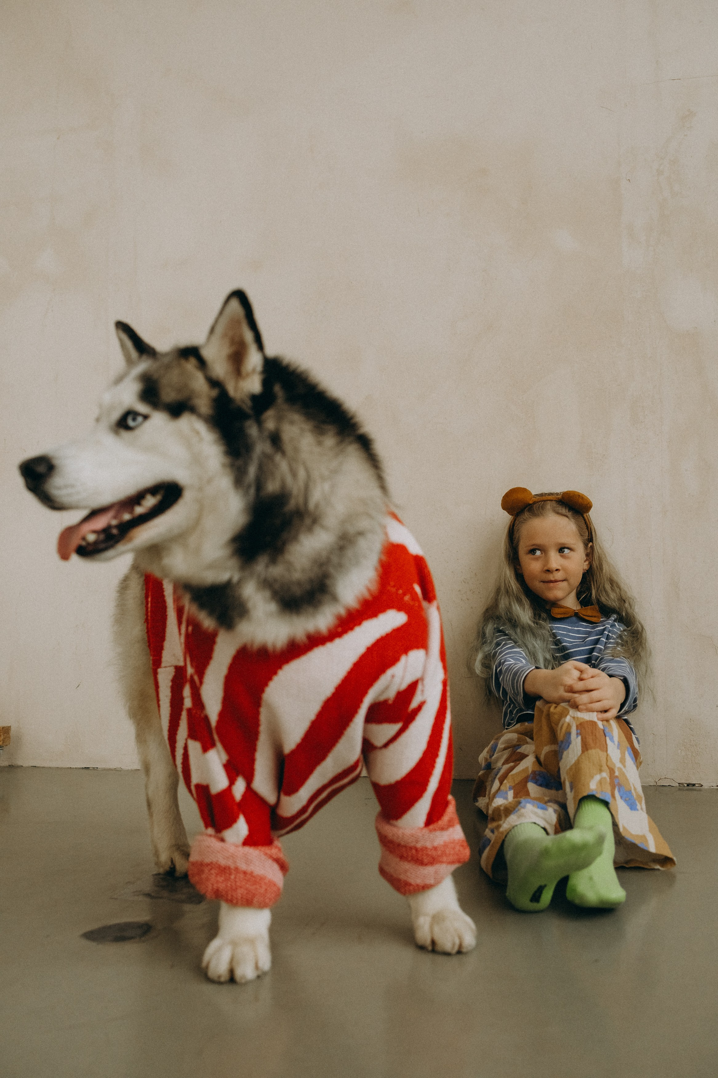 Катя, Лида, Вольт. Главная