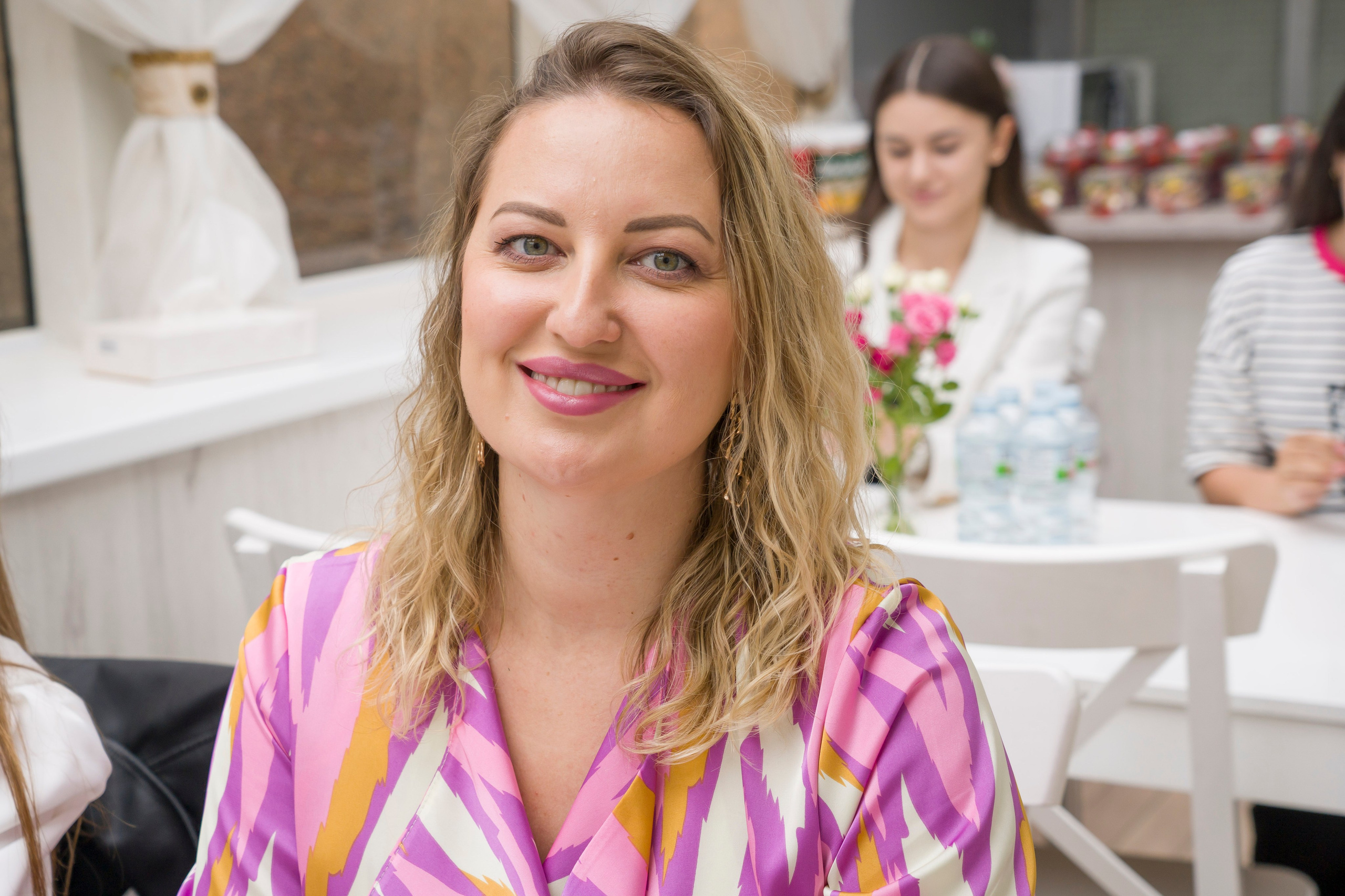 На теплоходе праздник. Фотограф в Санкт-Петербурге. Репортажная и все съёмки для бизнеса