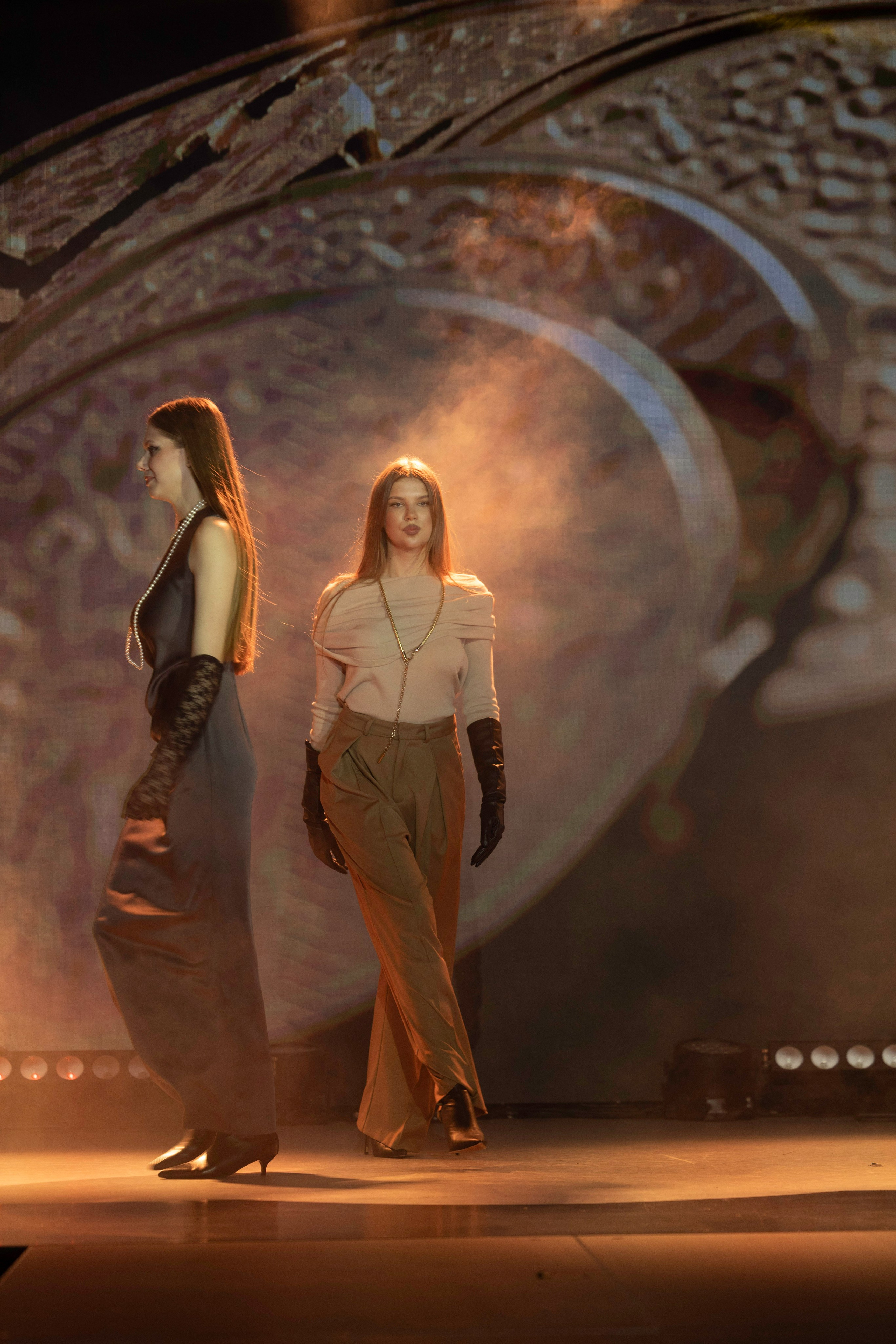 Модный показ «ИСКУШЕНИЕ» Казино Шамбала. Фотограф Olya Posnimay