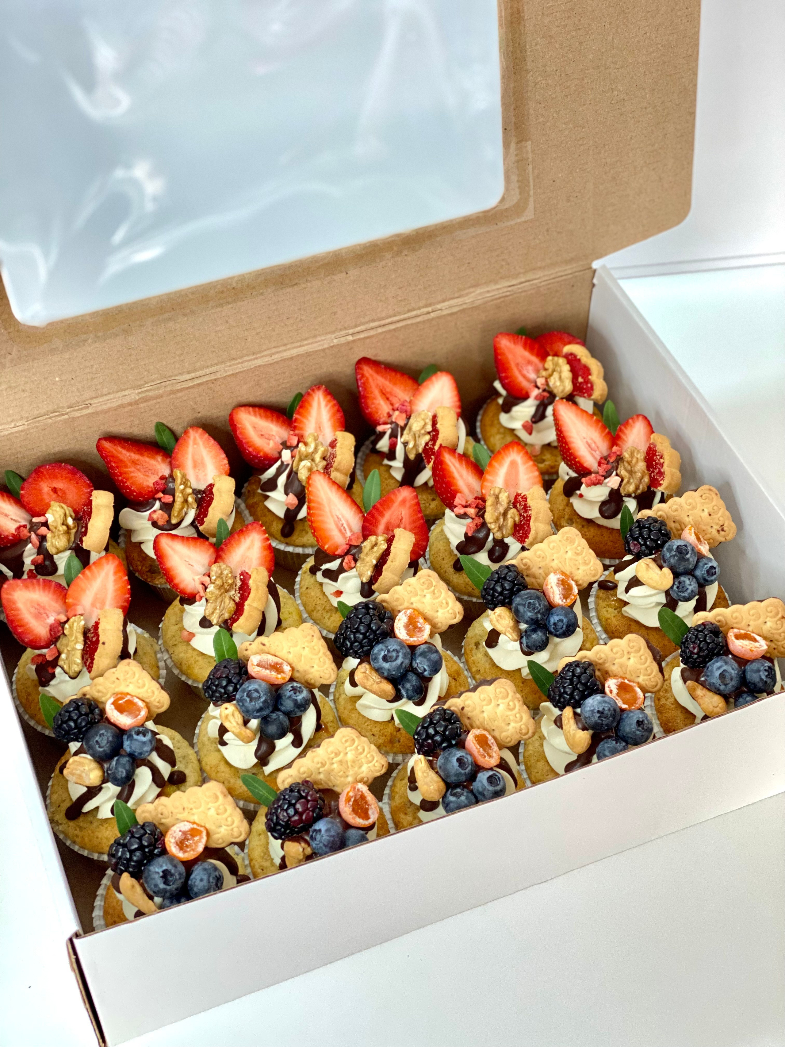 Капкейки фуршетные. Katyasugarsugar капкейки, зефир, торты Москва