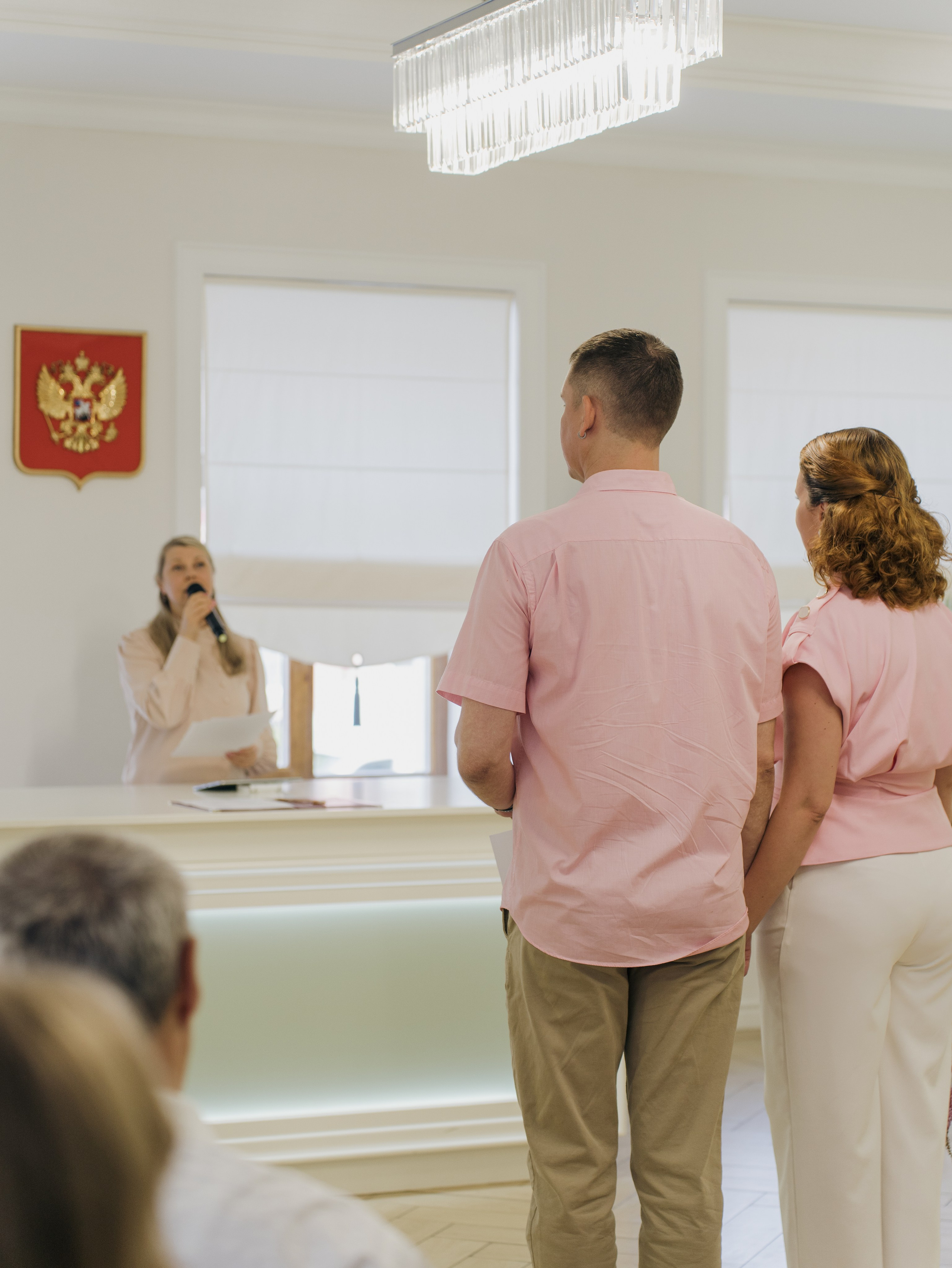 Свадебная фотосессия в загсе. Фотограф из Екатеринбурга Алена Мусалимова