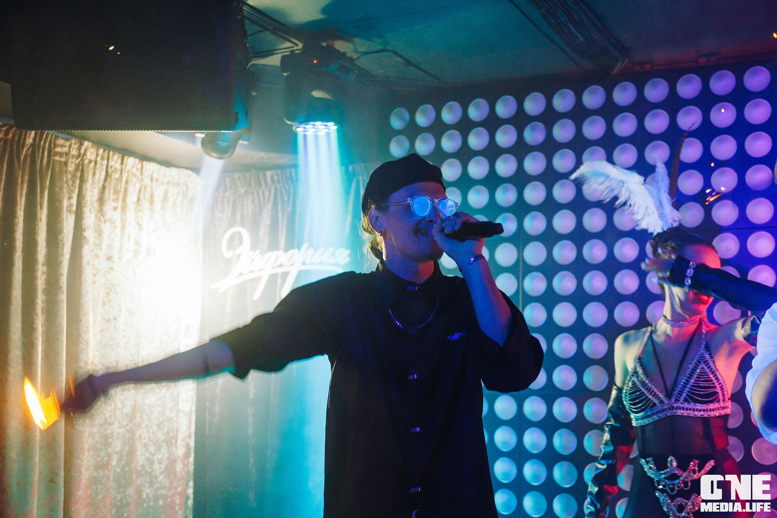 Фоторепортаж из караоке-клуба Эйфория. One Media Life: фоторепортажи, фотоотчеты с мероприятий и заведений