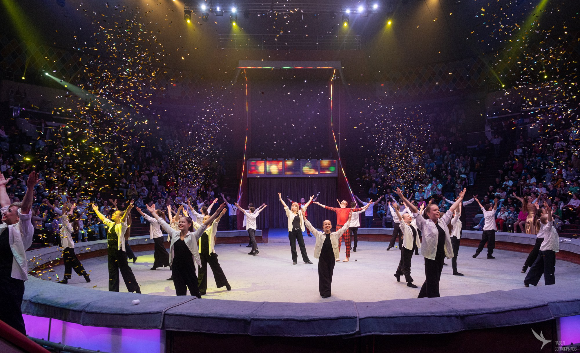 Гала-представление ЭВОЛЮЦИОНЕРЫ. Репортажный фотограф в Казани Павел Серпокрылов