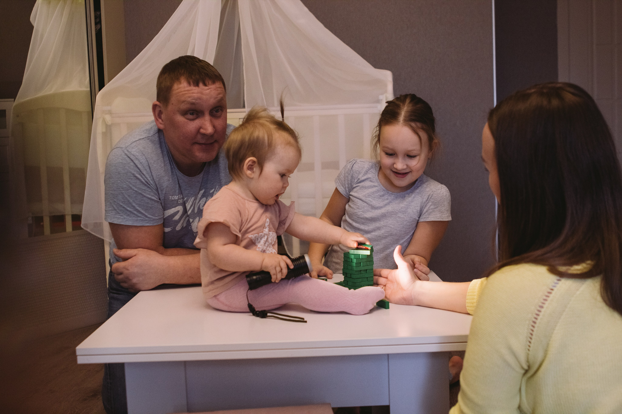 Домашняя семейная съемка. Репортажный фотограф в Санкт-Петербурге. Фотограф на мероприятие в СПБ