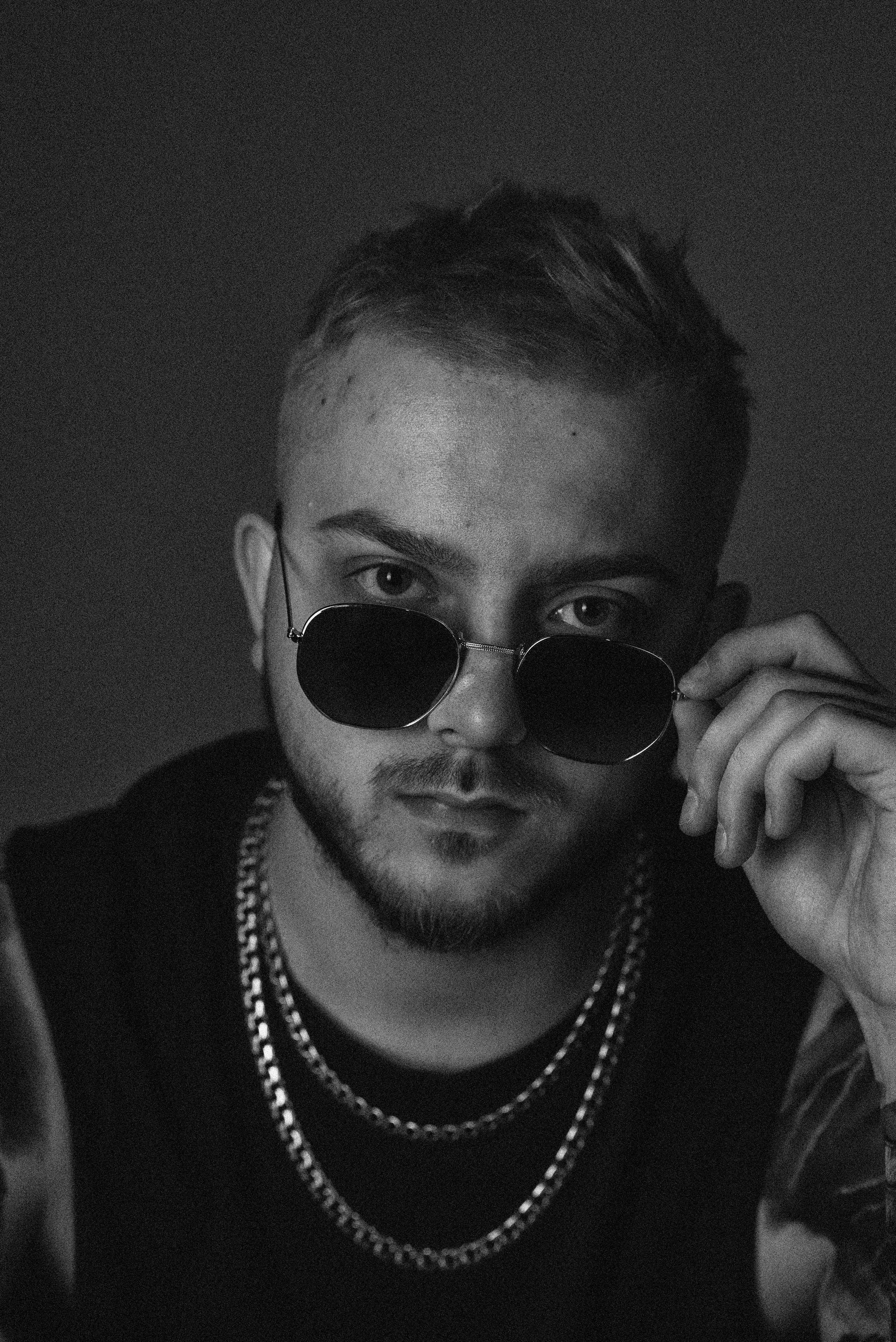 Мужские портреты в Туле. Портретный, семейный, свадебный фотограф. Бизнес, контент съёмка. Тула