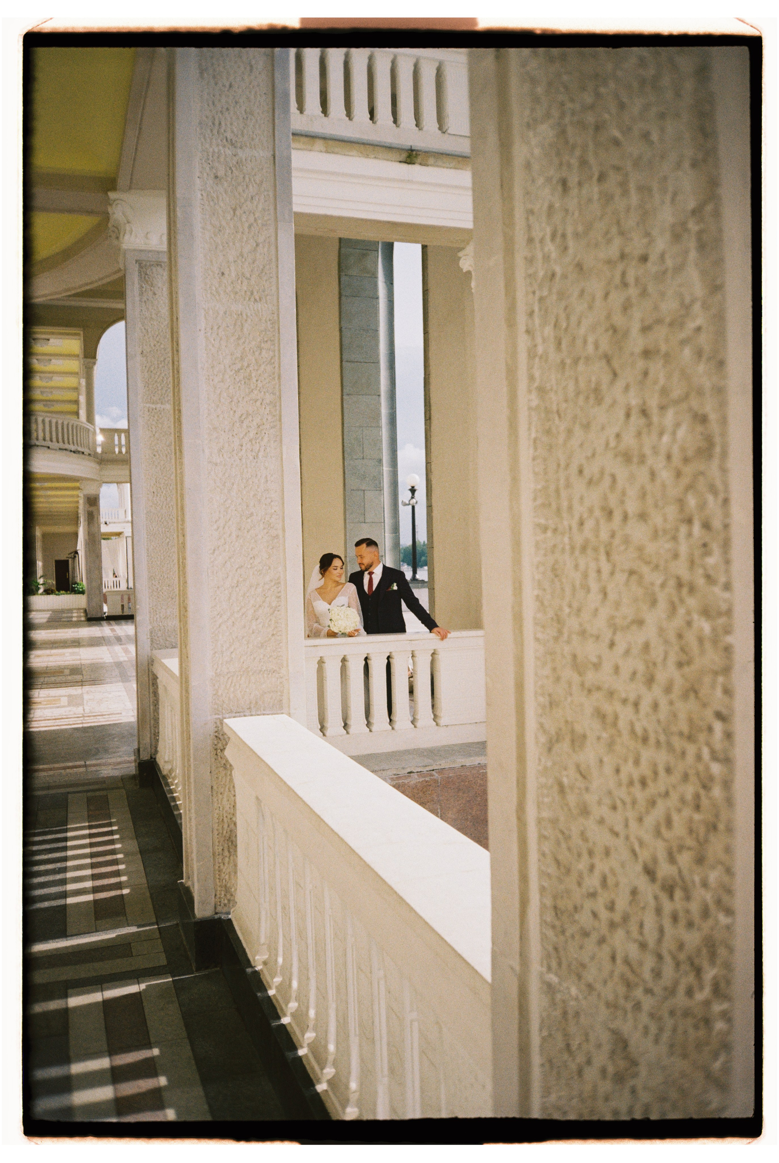 Рустам & Земфира. Пленка. Сестры Карабаза. Фотографы и ретушеры в Москве и Санкт-Петербурге