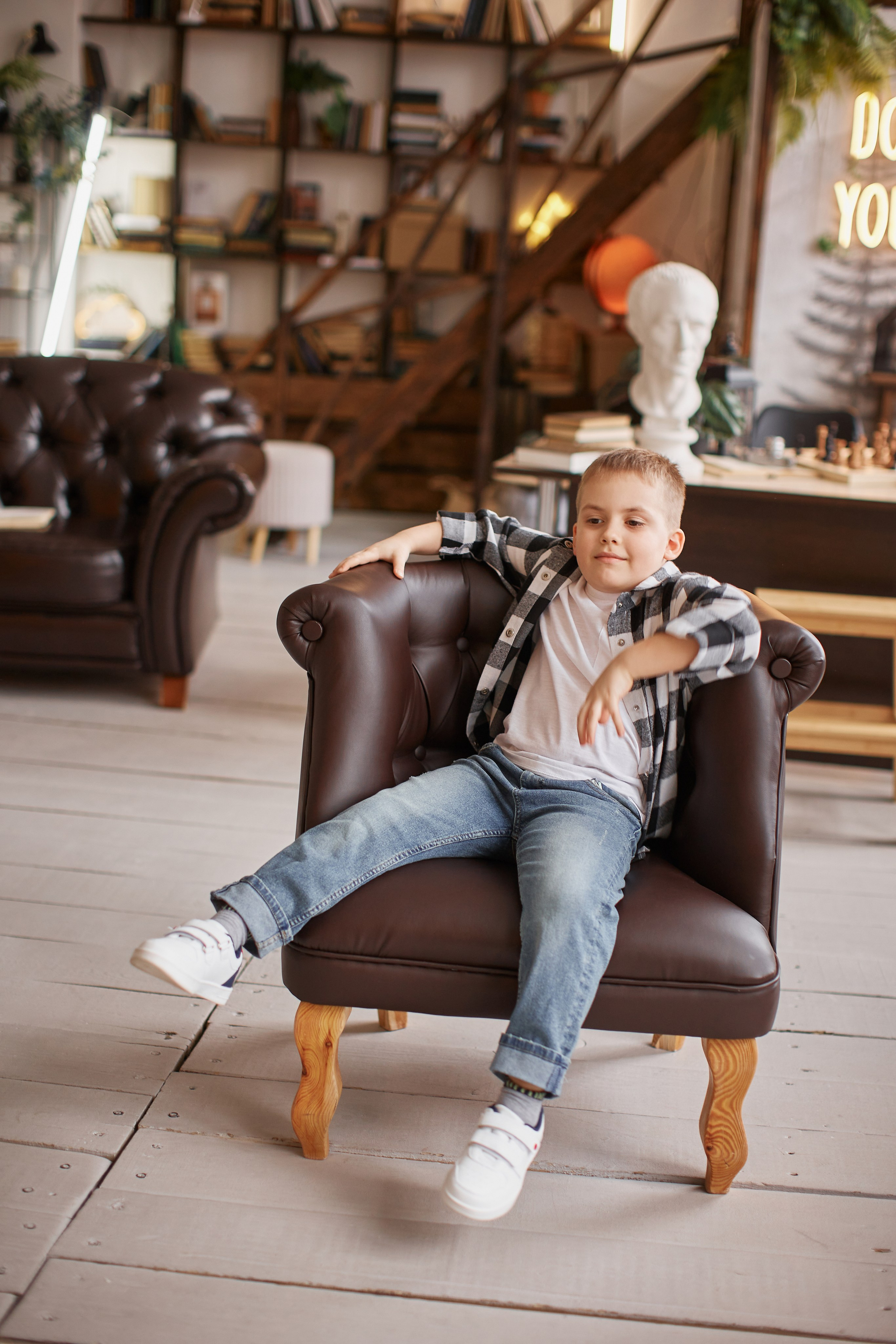 Портреты. Выпускные альбомы в городе Курган для всех