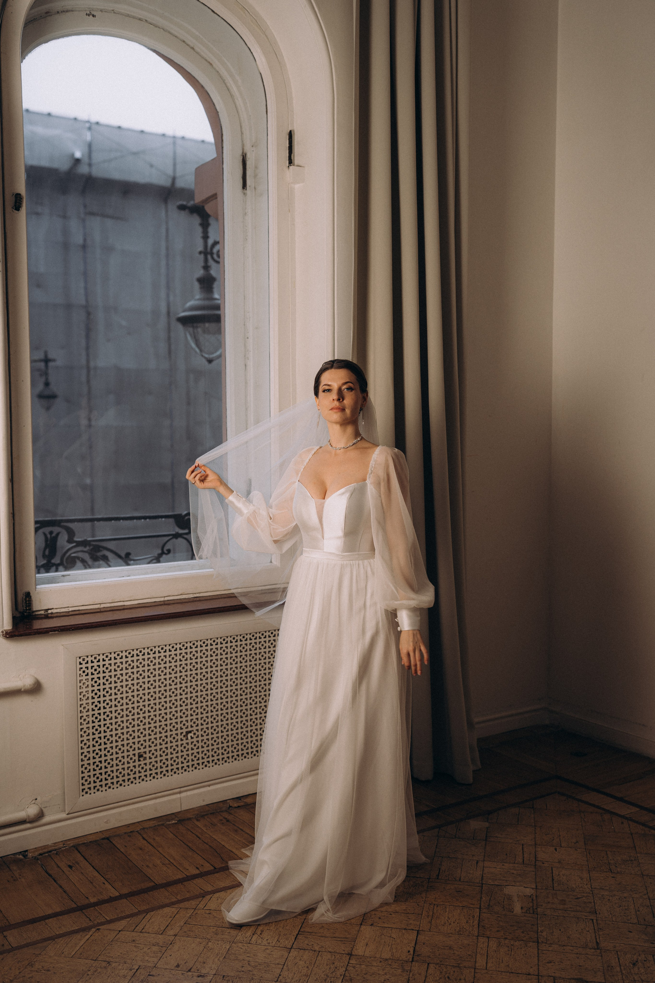 СВАДЕБНАЯ СЬЕМКА ВО ВТОРОМ ДВОРЦЕ (ДЕКАБРЬ) ТАКЖЕ СЬЕМКА В СТУДИИ НА ЧЕРНЫШЕВСКОЙ. Профессиональный фотограф, Санкт-Петербург — Виктория Богомолова