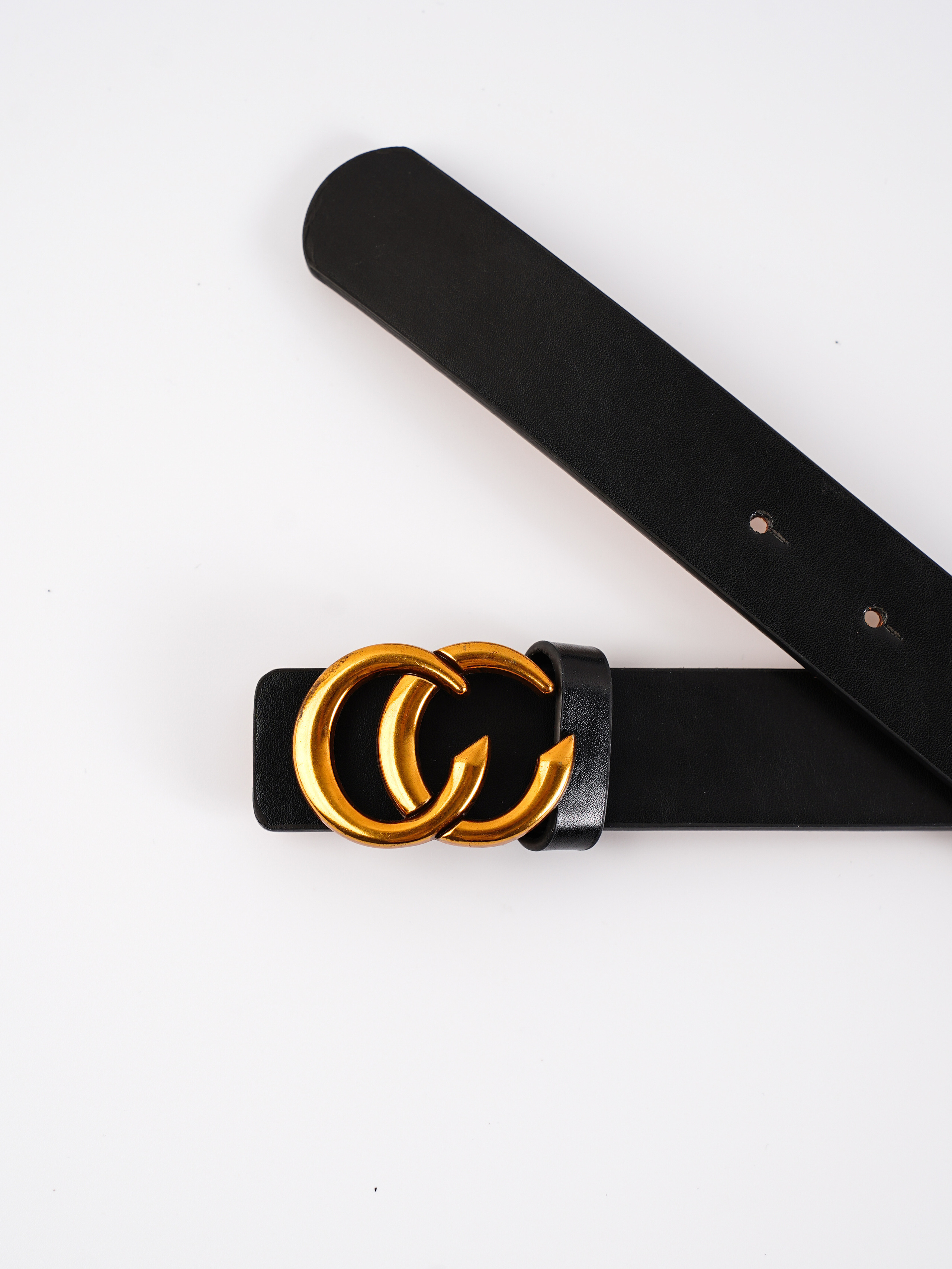 Съемка ремней для маркетплейса. Портретный фотограф в Москве Анастасия Шагирова