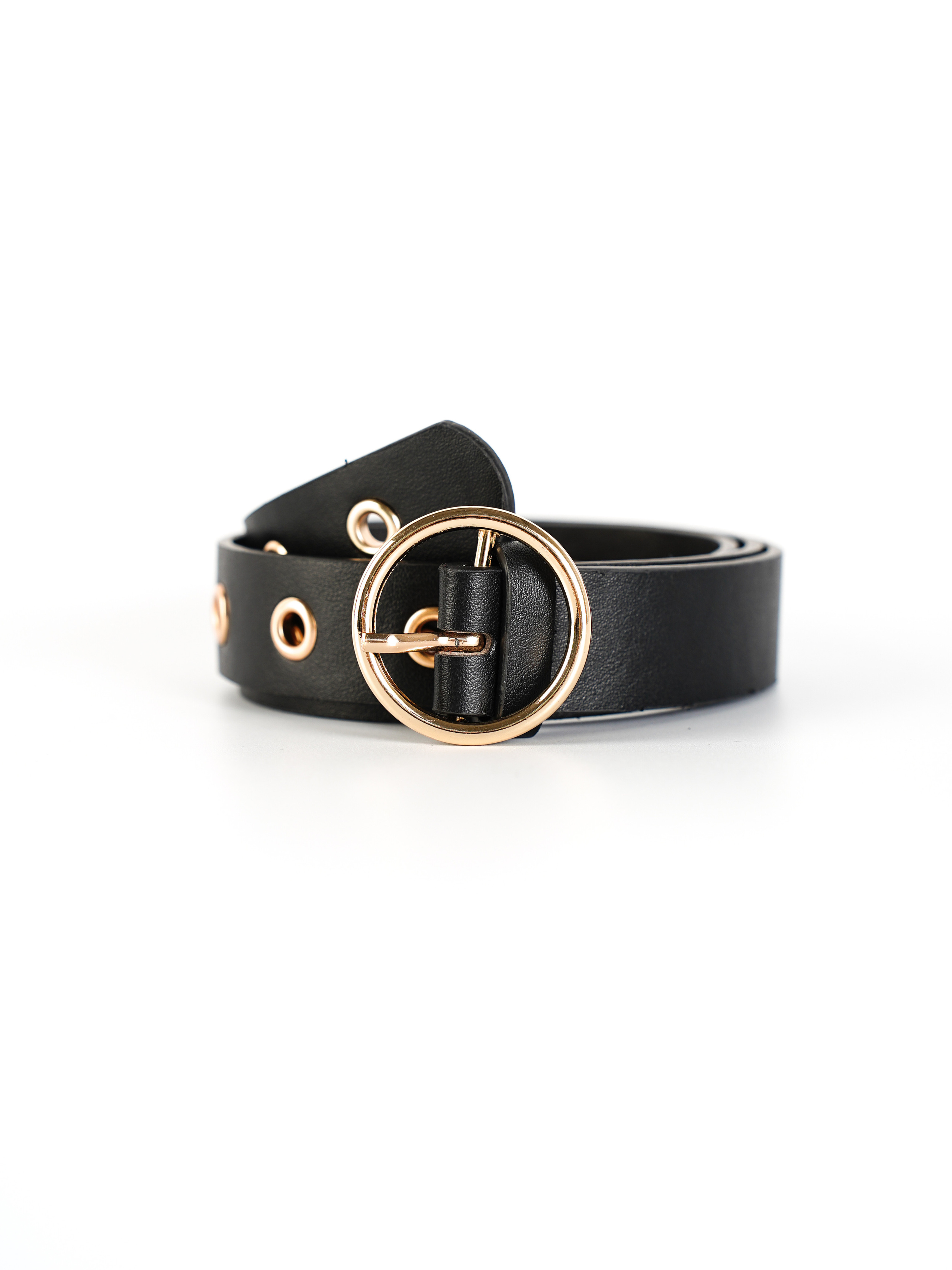 Съемка ремней для маркетплейса. Портретный фотограф в Москве Анастасия Шагирова