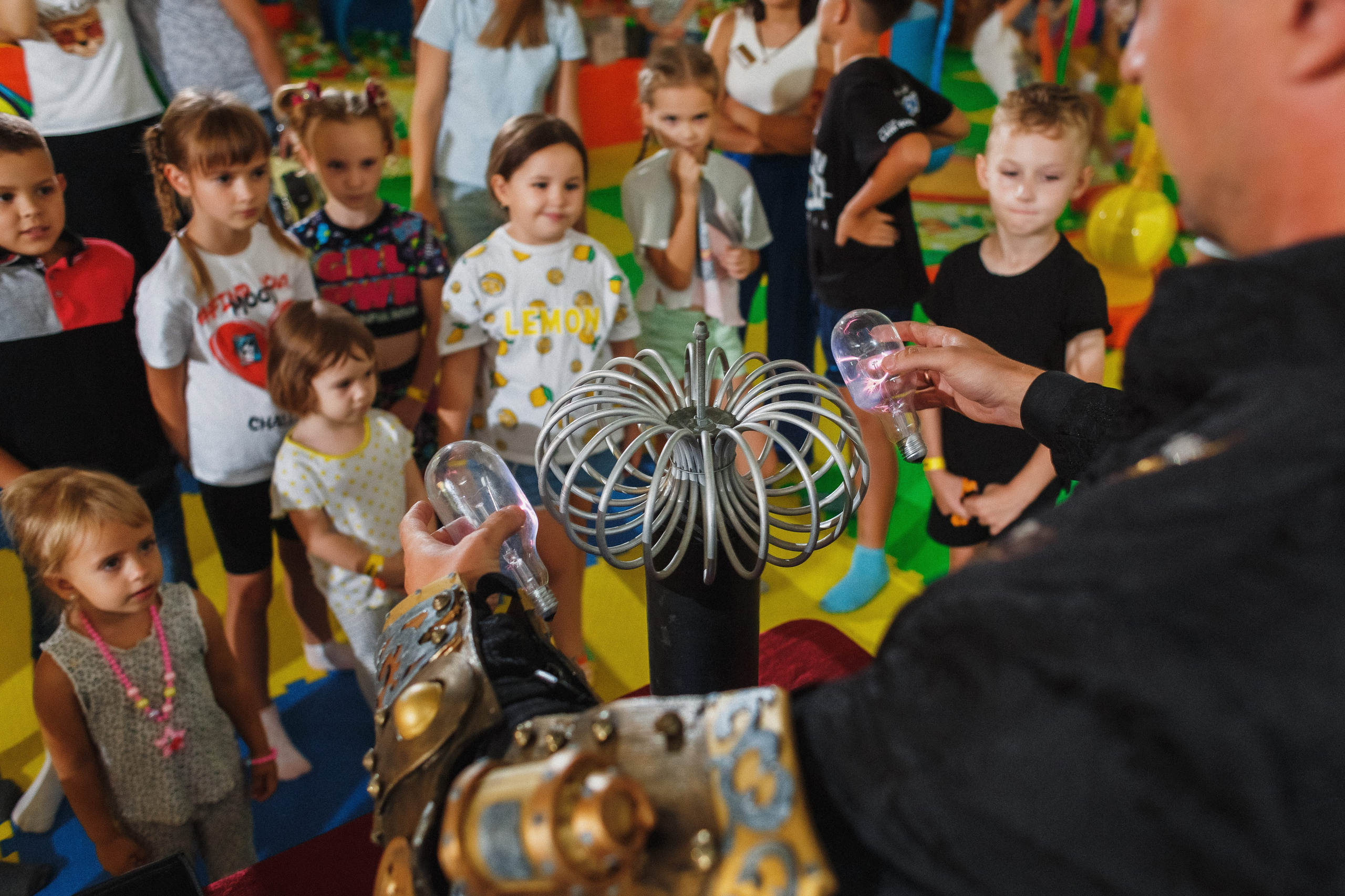 Волшебные моменты: детский праздник в игровой Клумба, Таганрог. Свадебный и семейный фотограф в Таганроге Бакарюк Антон