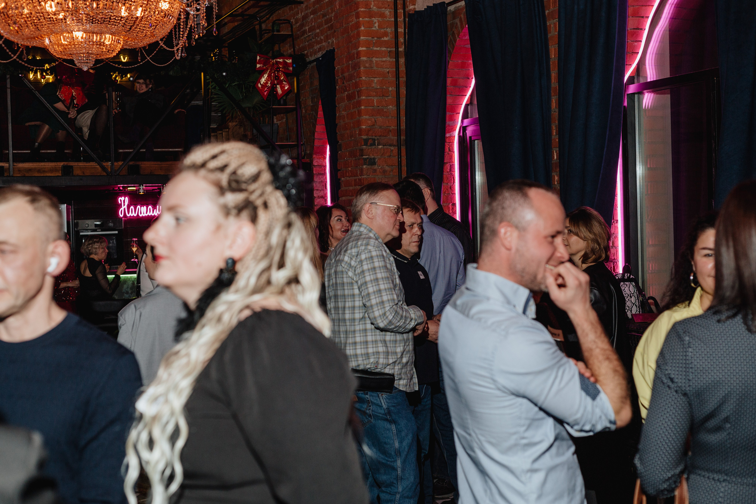 Вечеринка знакомств. Портретный фотограф Москва Юлия Трякина