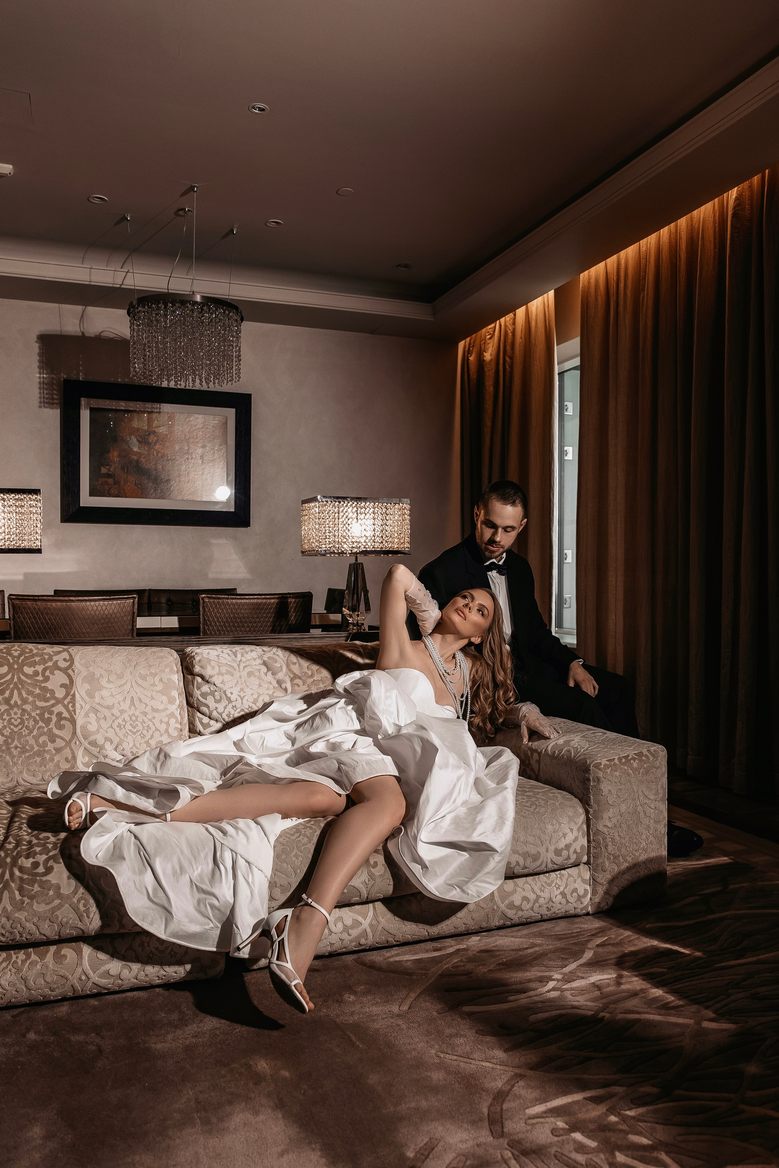 Свадебная съемка в отеле Continental. Главная