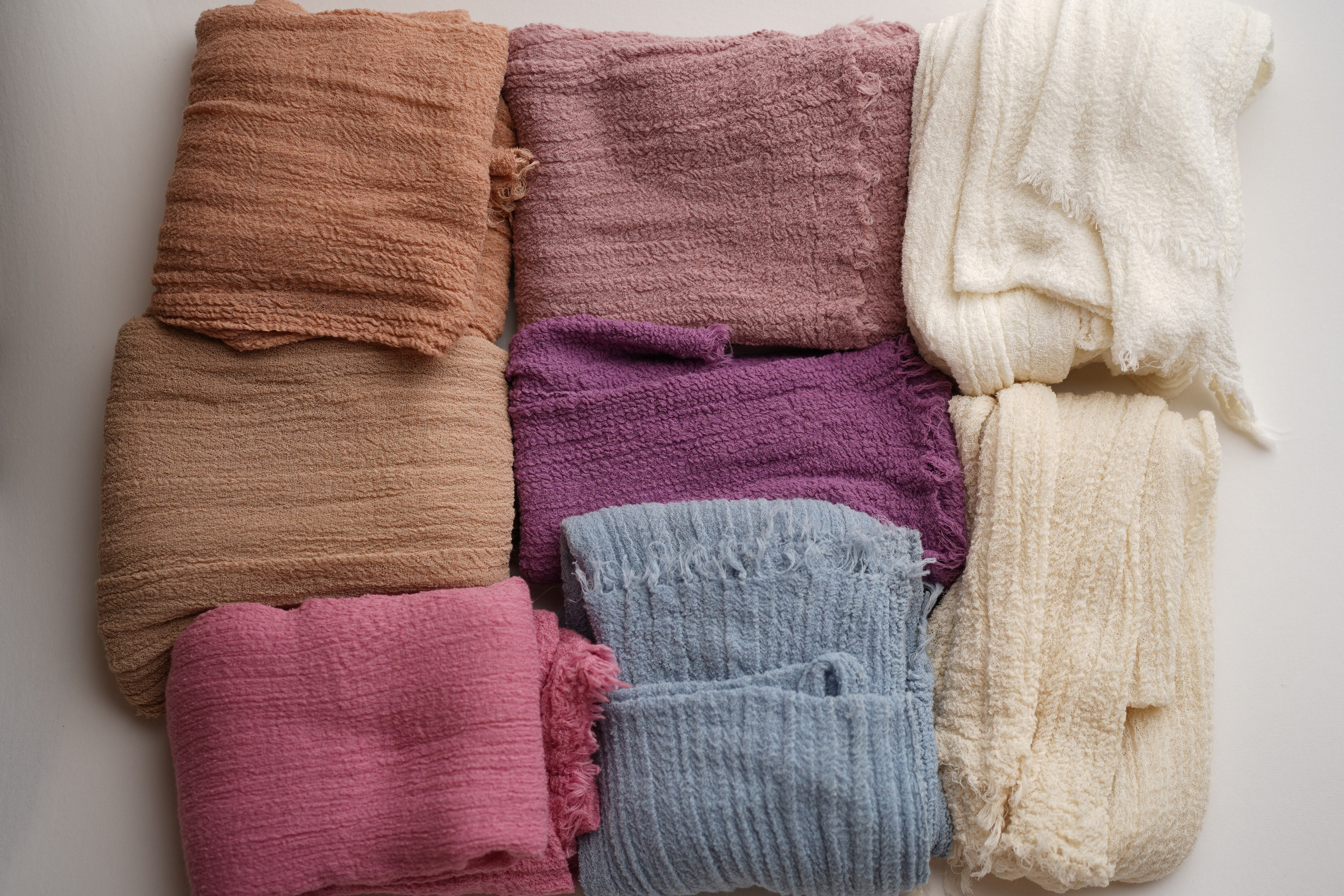 Комплекты. Фотограф новорождённых в Москве Елена Левина