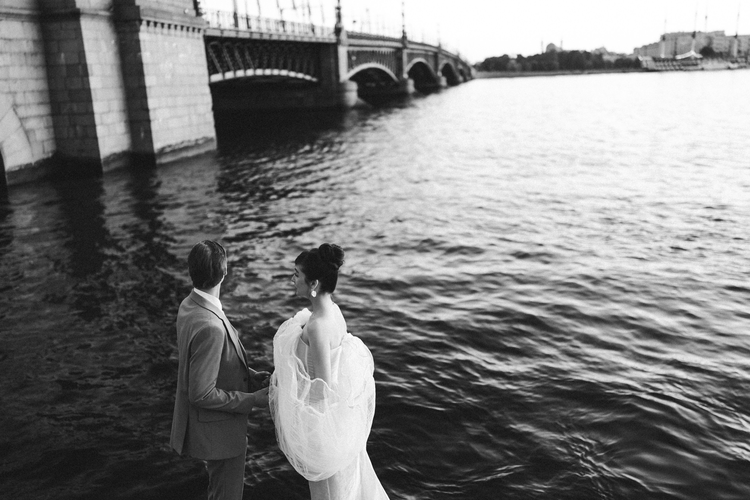 Мосты на рассвете. Юлия Анисимова — свадебный и семейный фотограф в Санкт-Петербурге