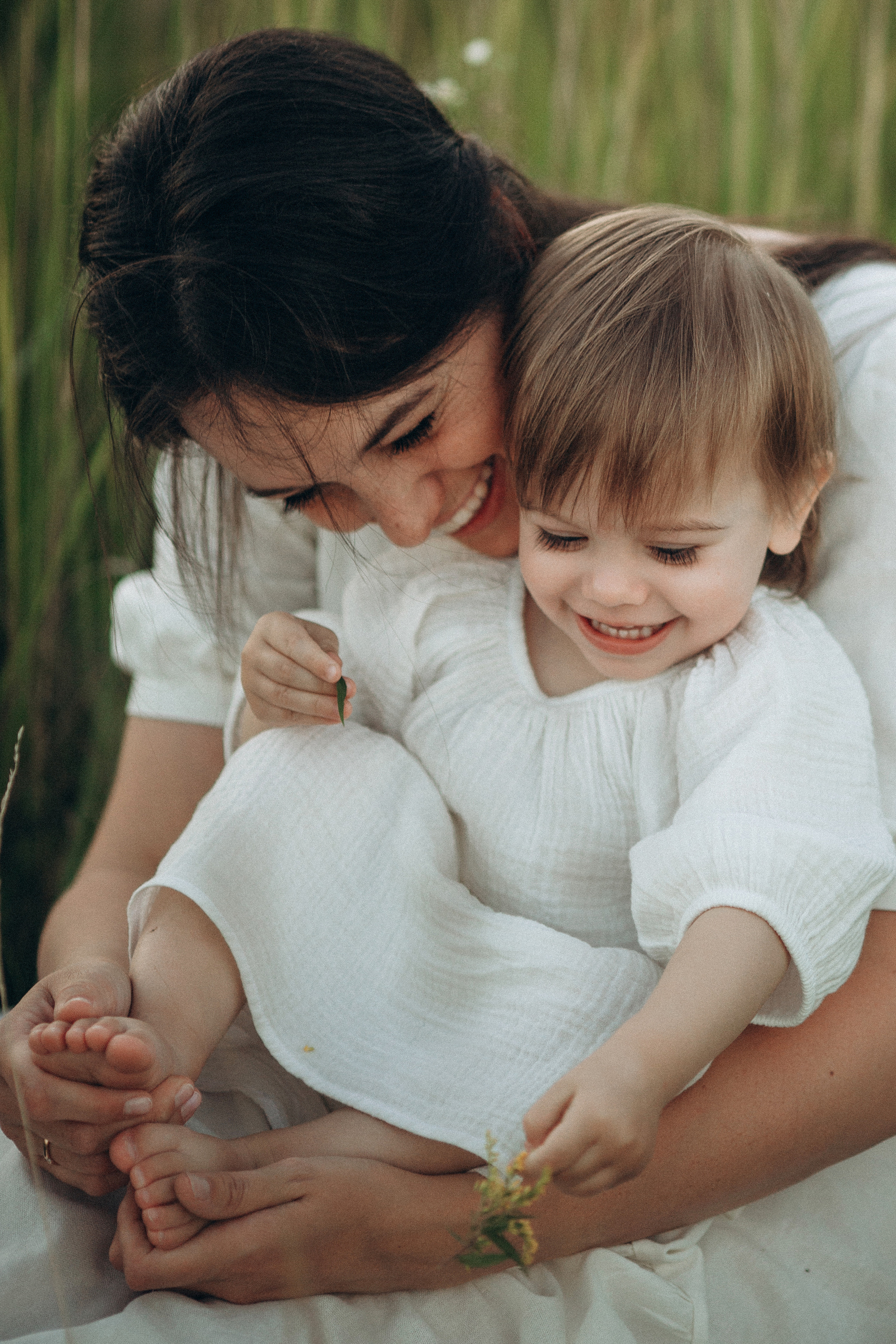 Аня, Сергей, Лера и Ори, фотосессия в поле. Семейный фотограф в Москве Марина Петра