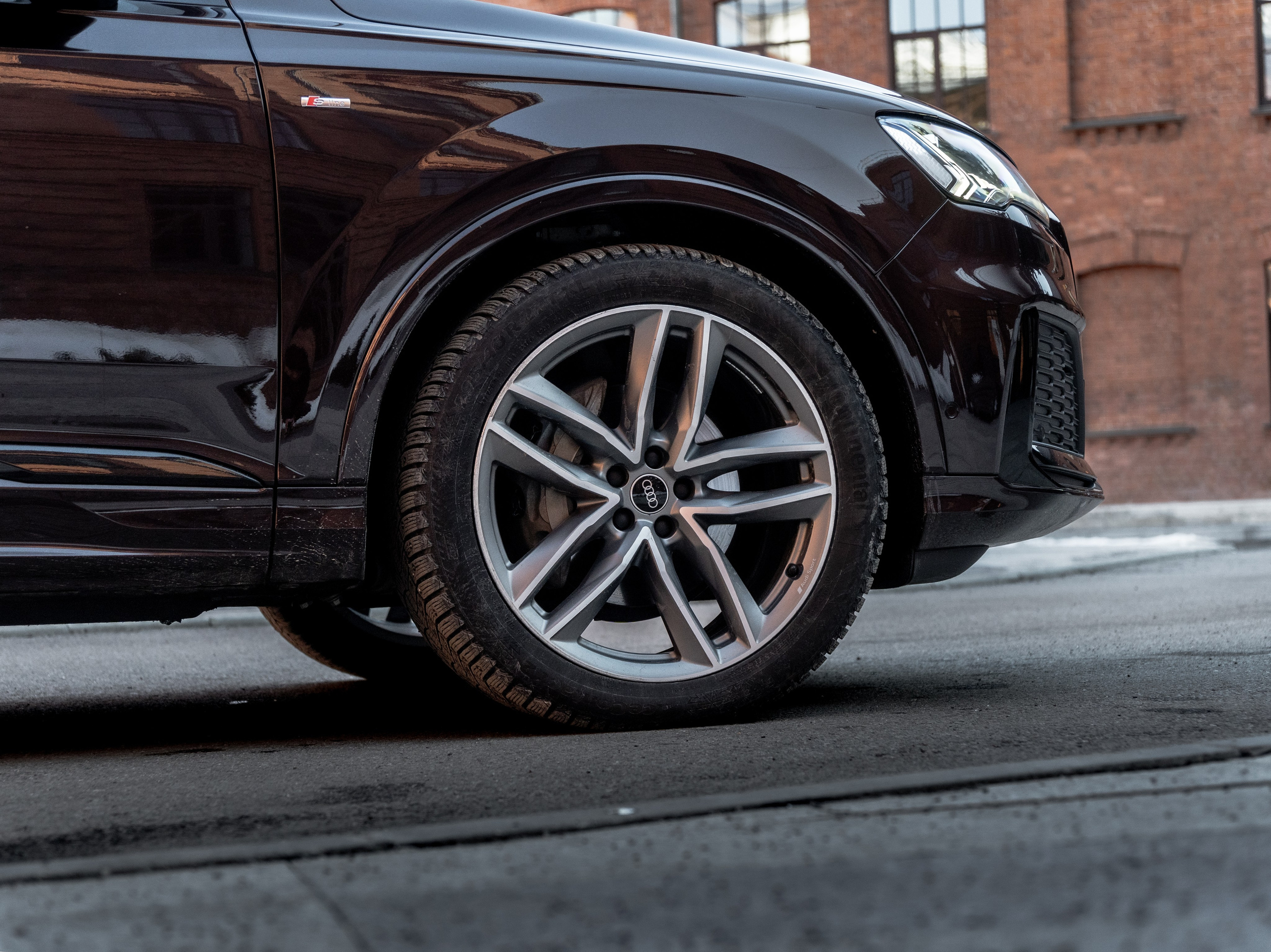 AUDI Q7. Opasnophoto