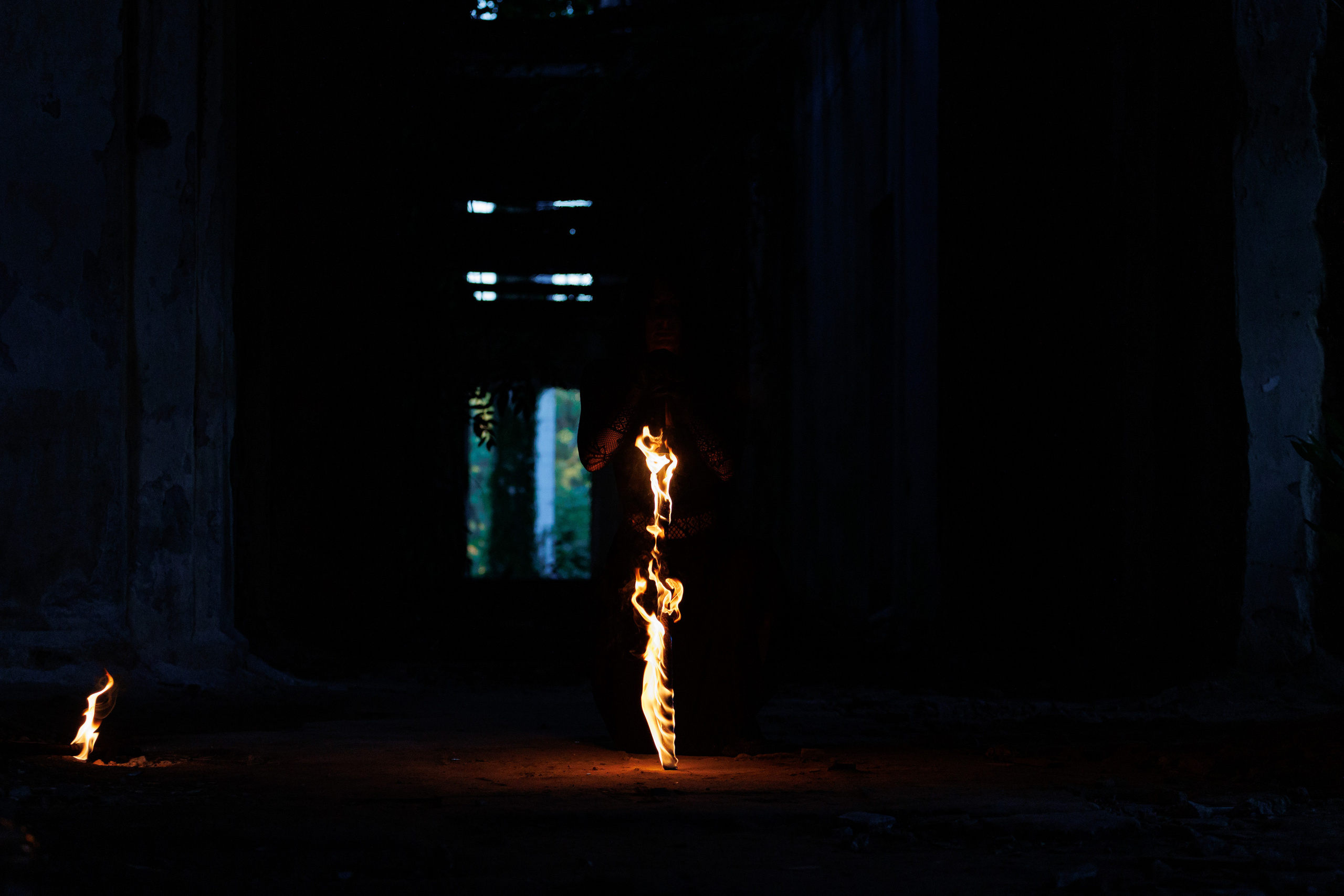 With fire. Photographer in Saint-Petersburg and Moscow Max Spector