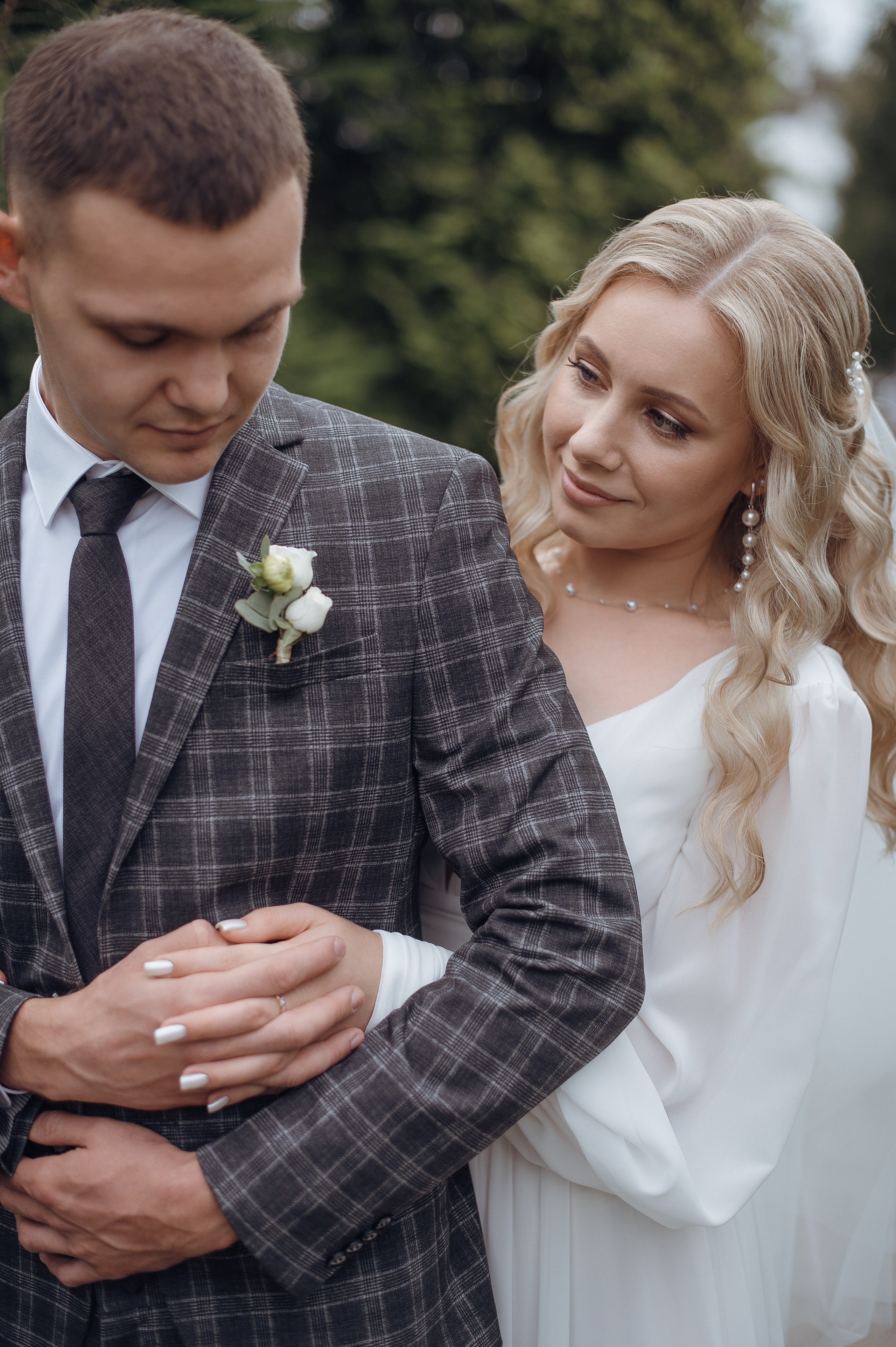 Тёплым осенним днём Николай и Наталья. Свадебный фотограф в Ярославле Денис Медоваров