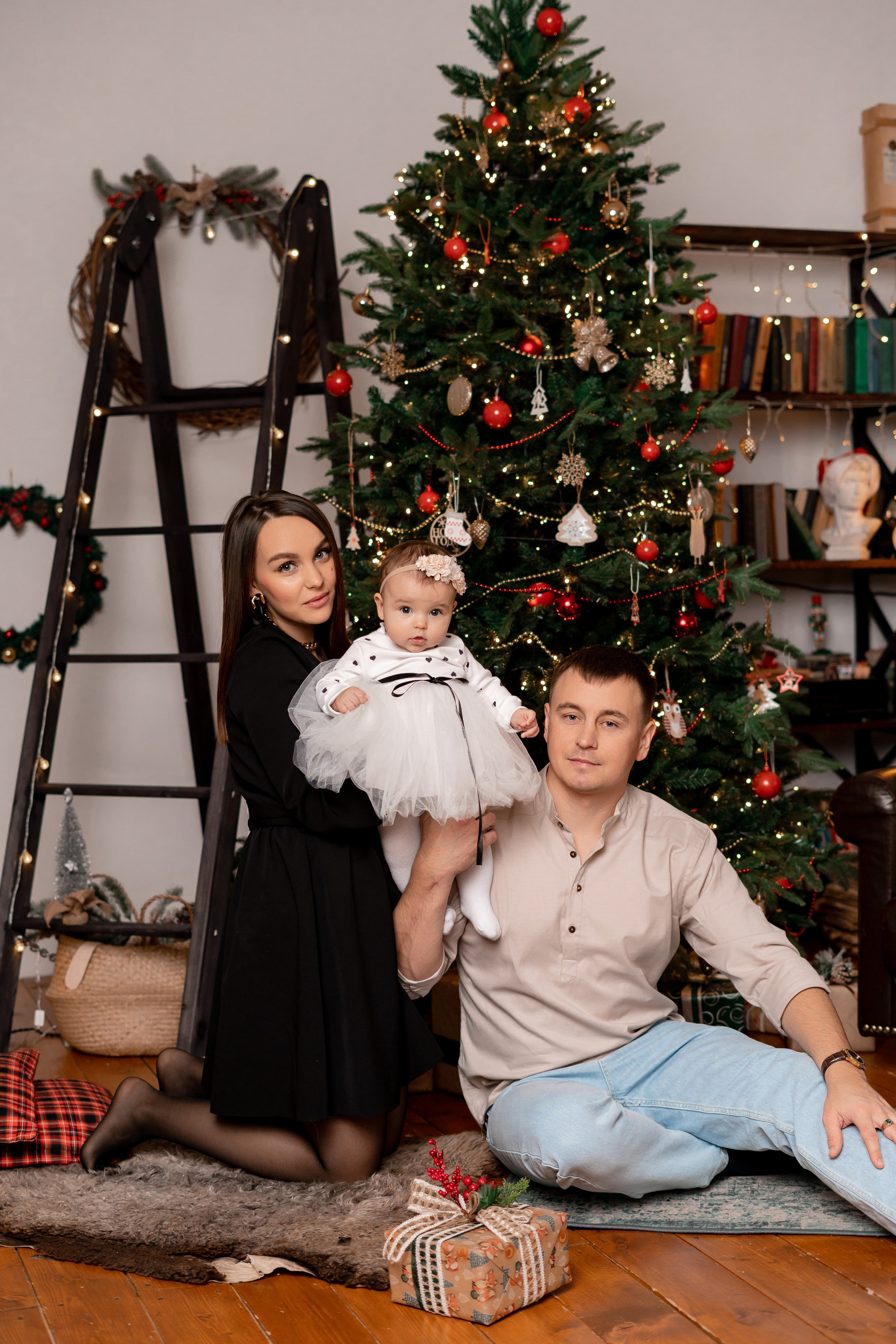 Новогодняя фотостудия. Семейный фотограф СПб Анастасия Василь. Фотосессия на годик