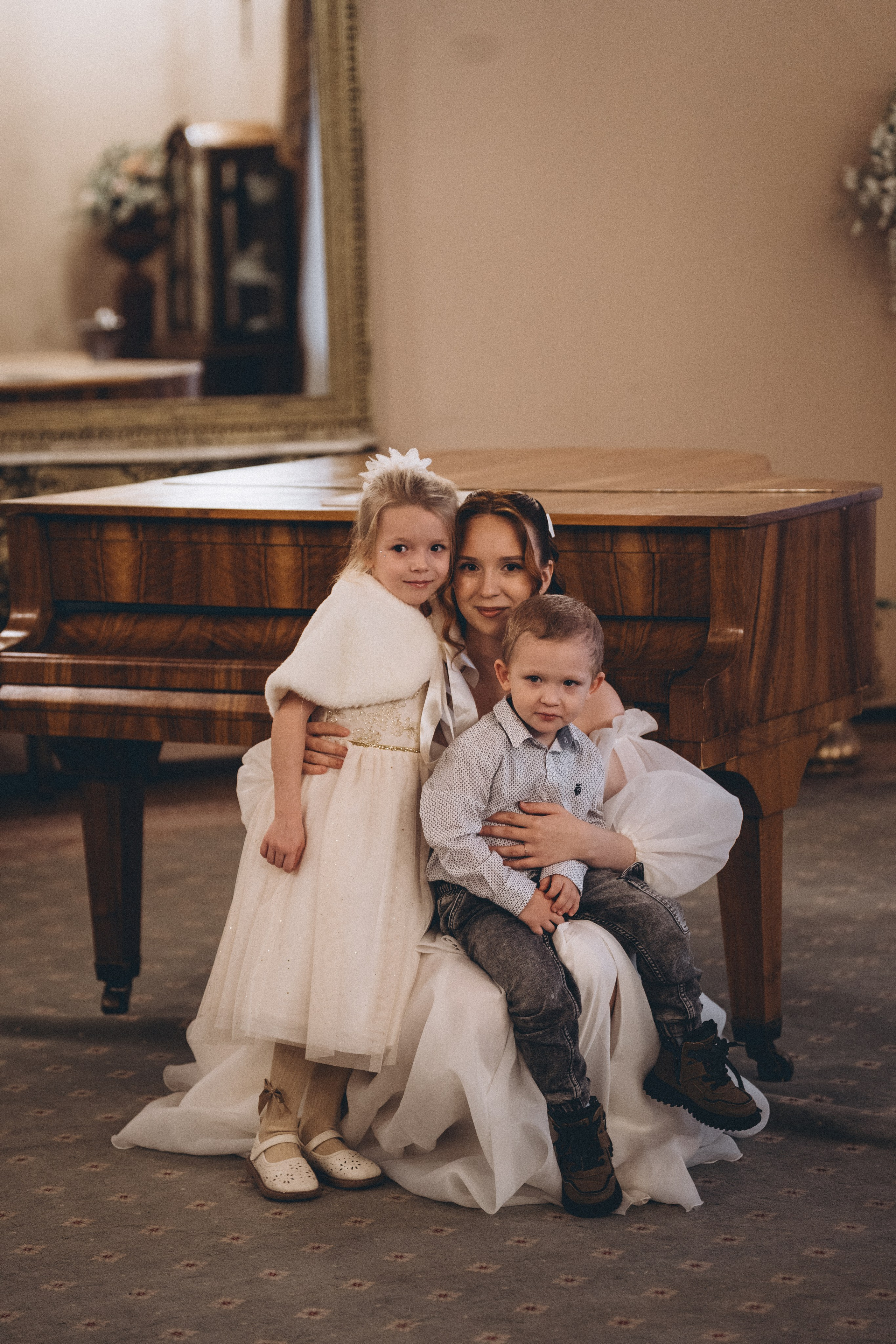 СВАДЕБНАЯ СЬЕМКА ВО ВТОРОМ ДВОРЦЕ С ГОСТЯМИ И ПРОГУЛКА В ТАВРИЧЕСКОМ САДУ. Профессиональный фотограф, Санкт-Петербург — Виктория Богомолова