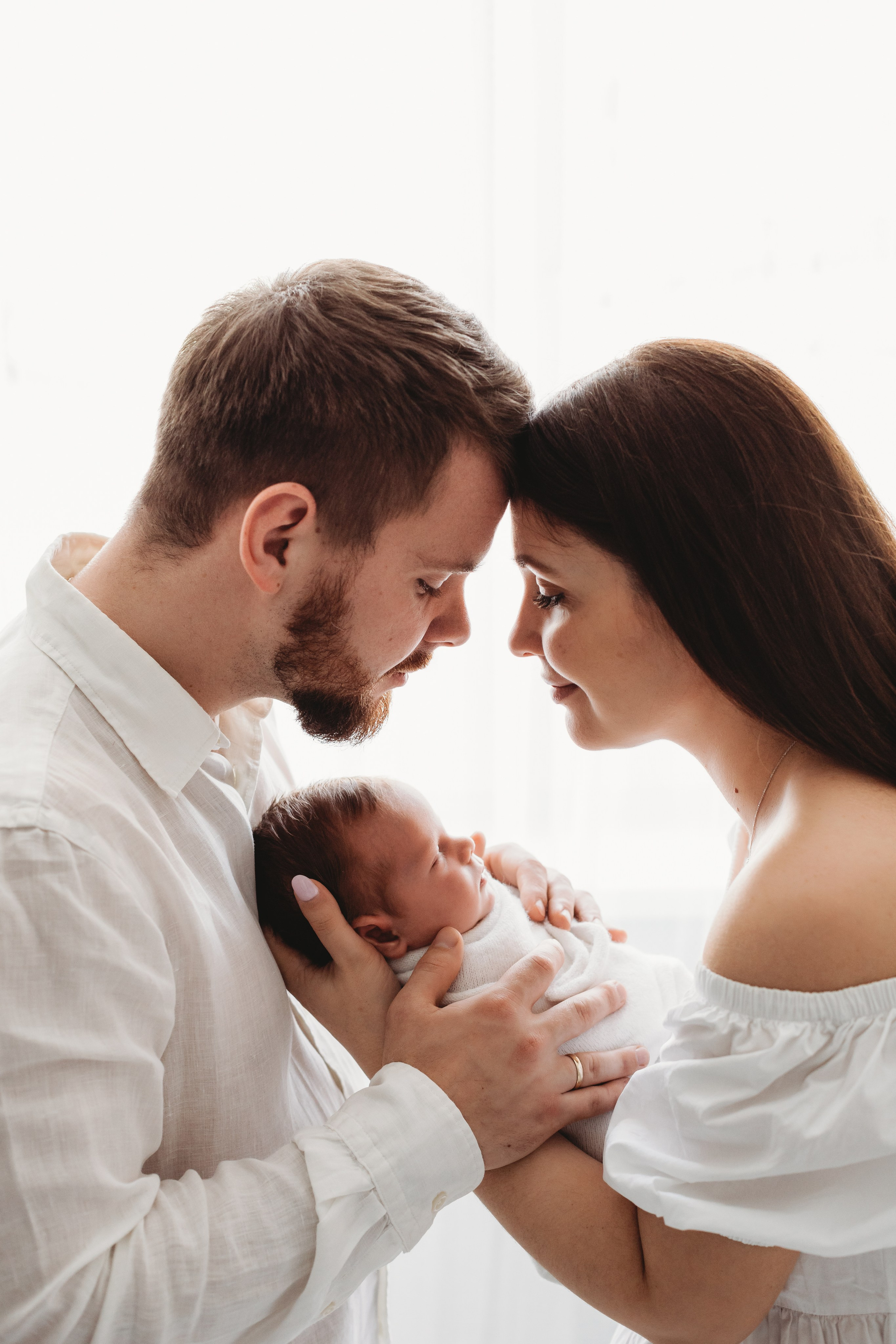 Александр с семьей 🤍. Фотограф Новорожденных в Москве Илона Шубина