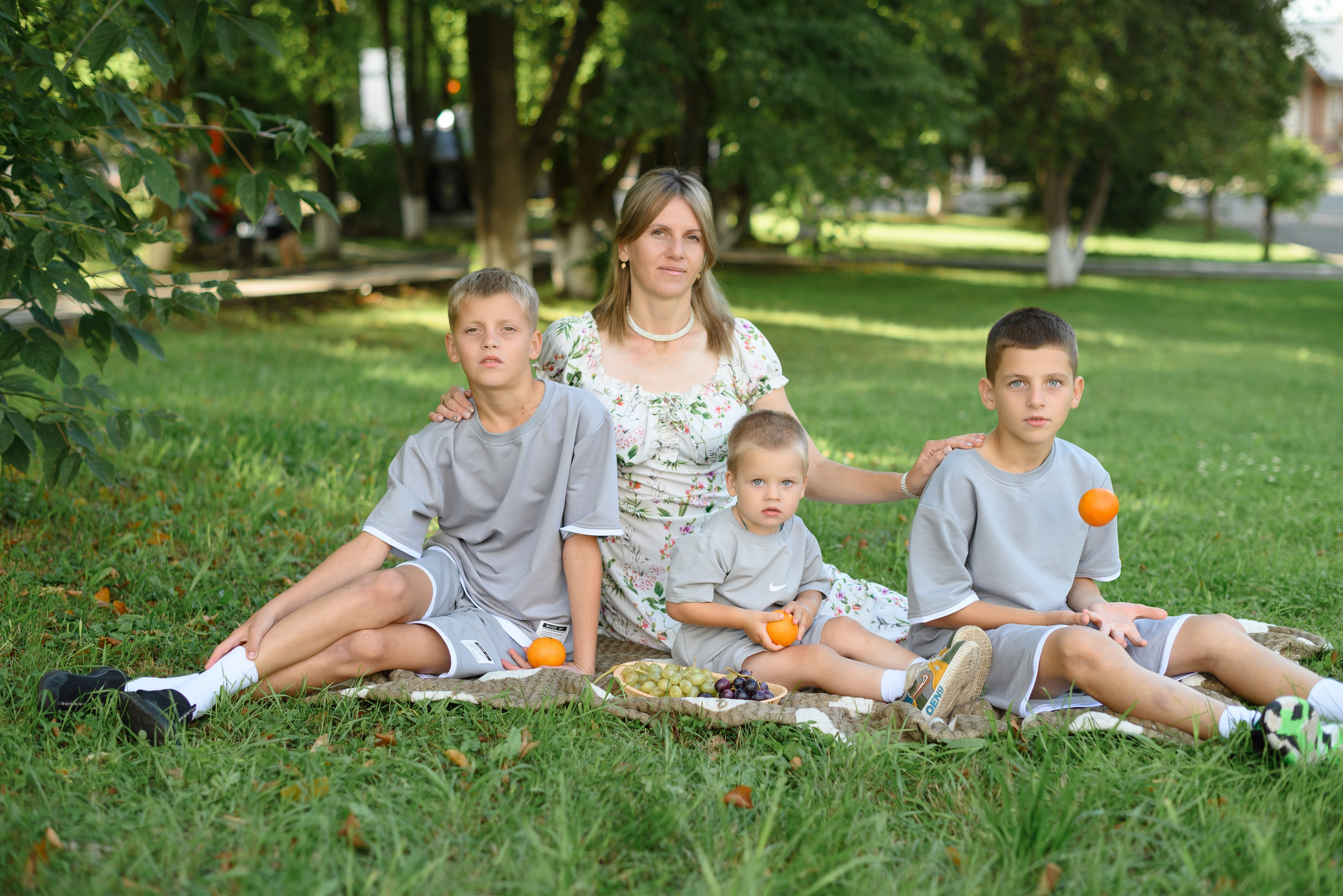 Семейная фотосессия на природе. Свадебный, семейный и школьный фотограф в Бийске Ксения Мамаева