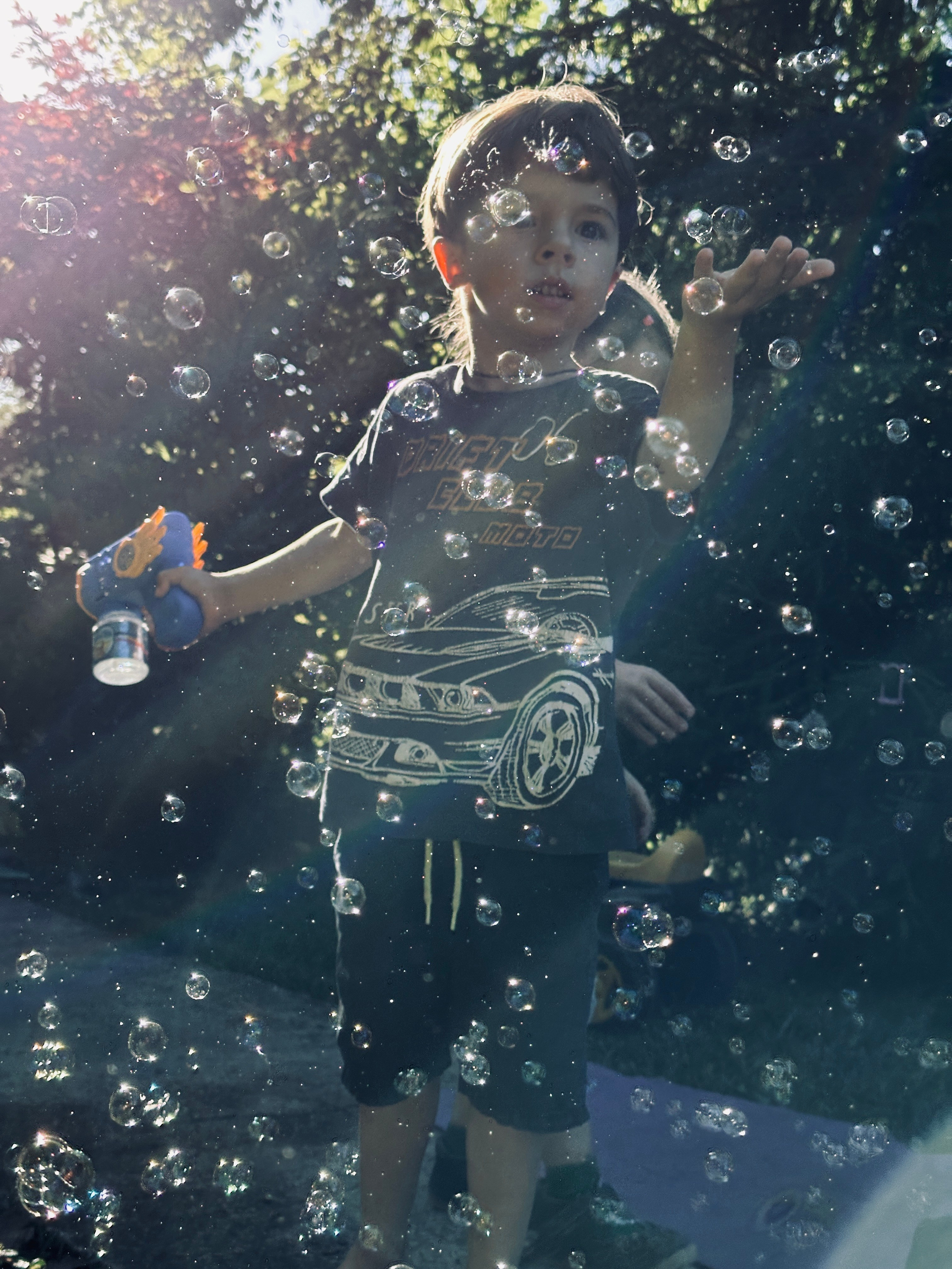 Дети. Смотри, красота!