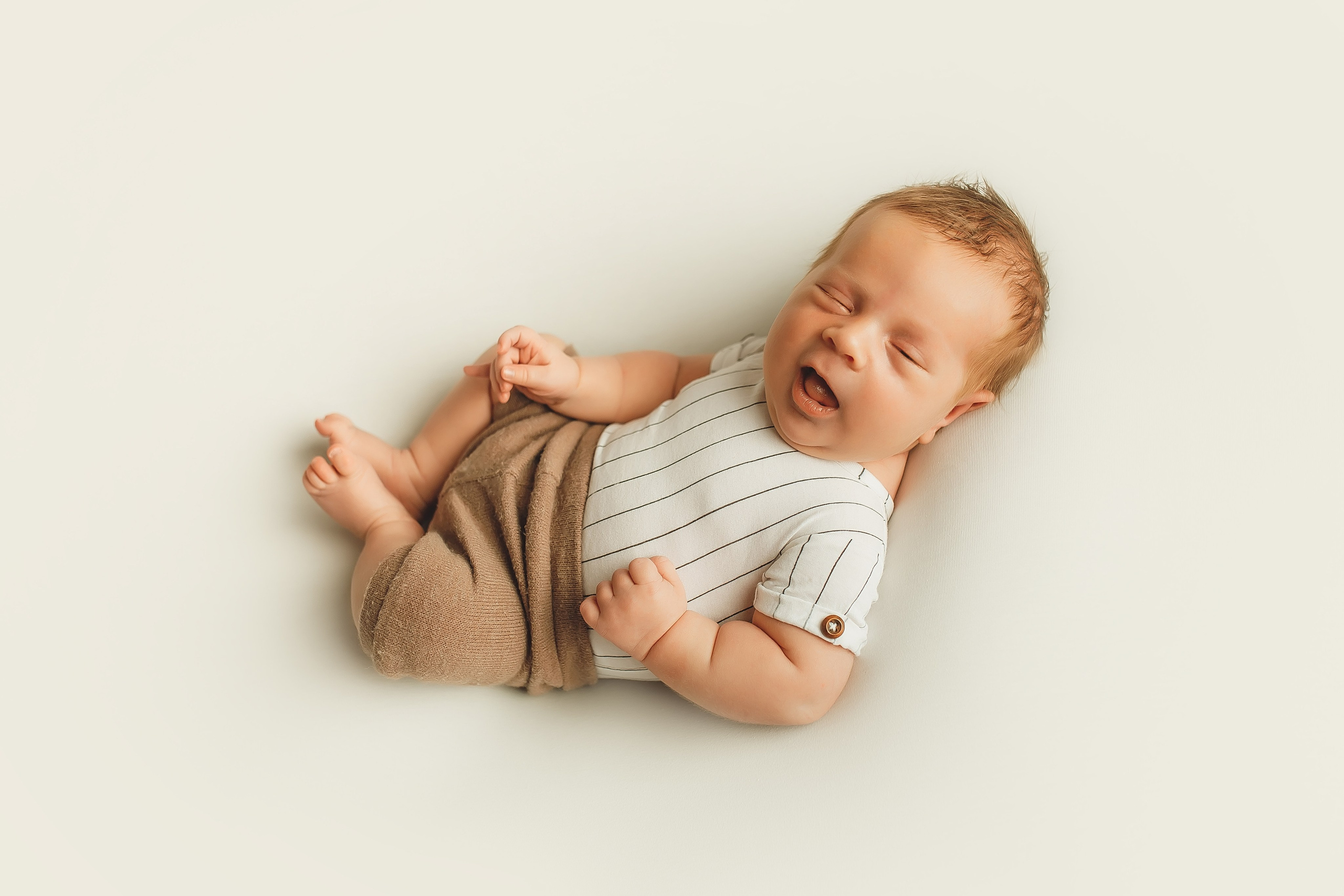 Ньюборн миасс фотограф роддом миасс. Детский и ньюборн фотограф г. Миасса