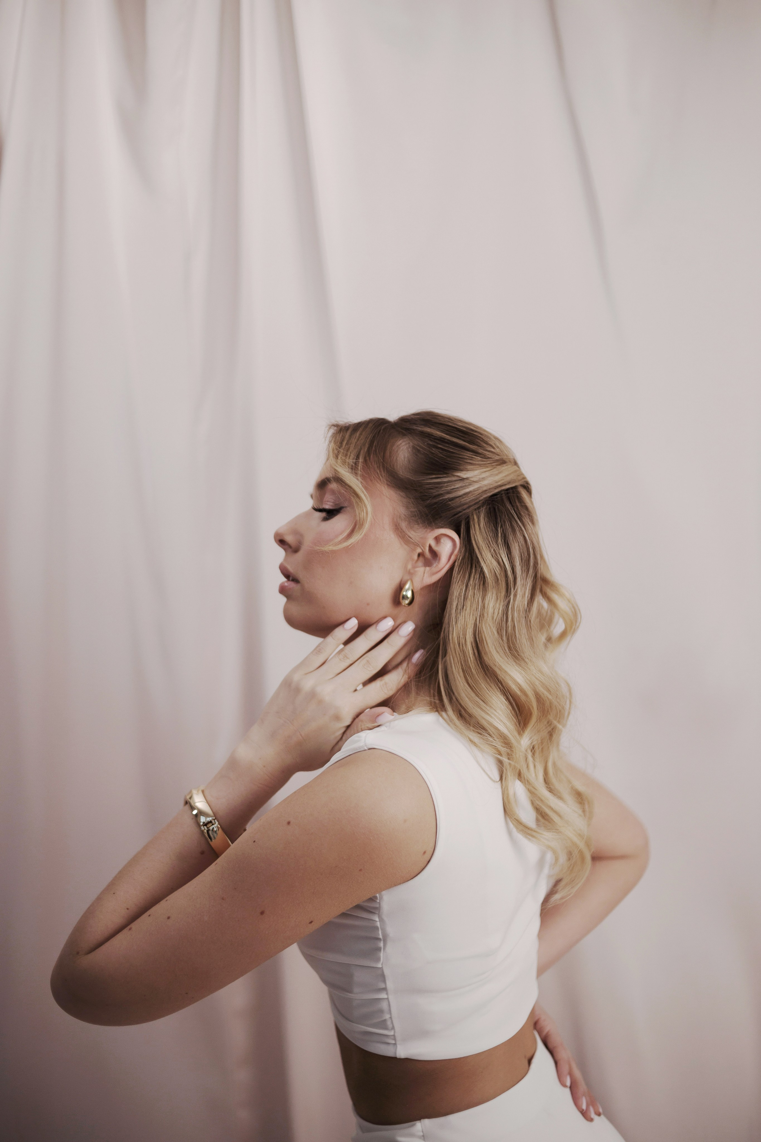 Md: @lovexxxxMuah: @mari.bulatovaOrg: @creative_photodayLoc: @daily_photostudio