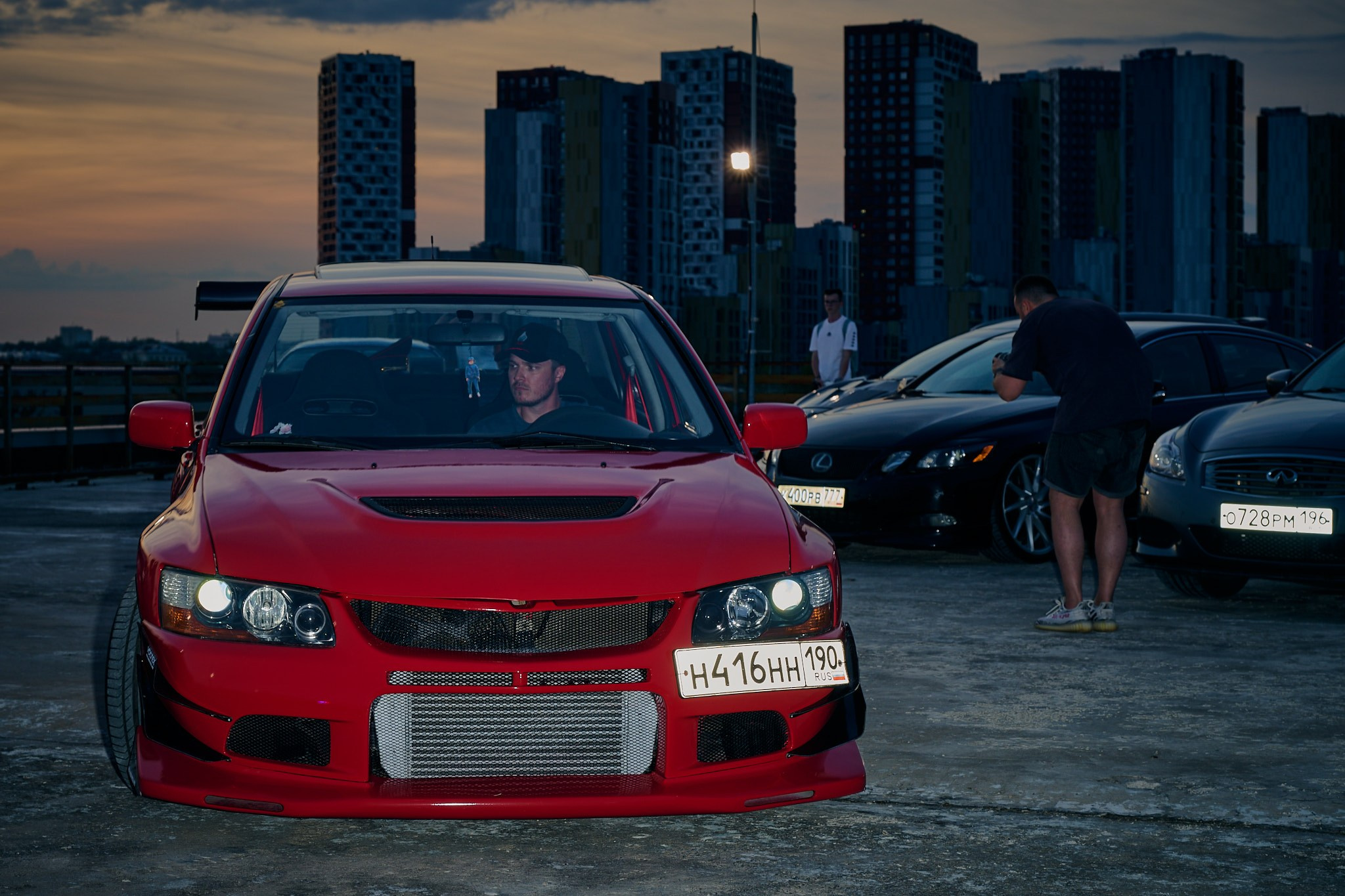 Тюнинг-Арт-Музей. Встреча на РЖД Арене. Фотограф Роман Адлер