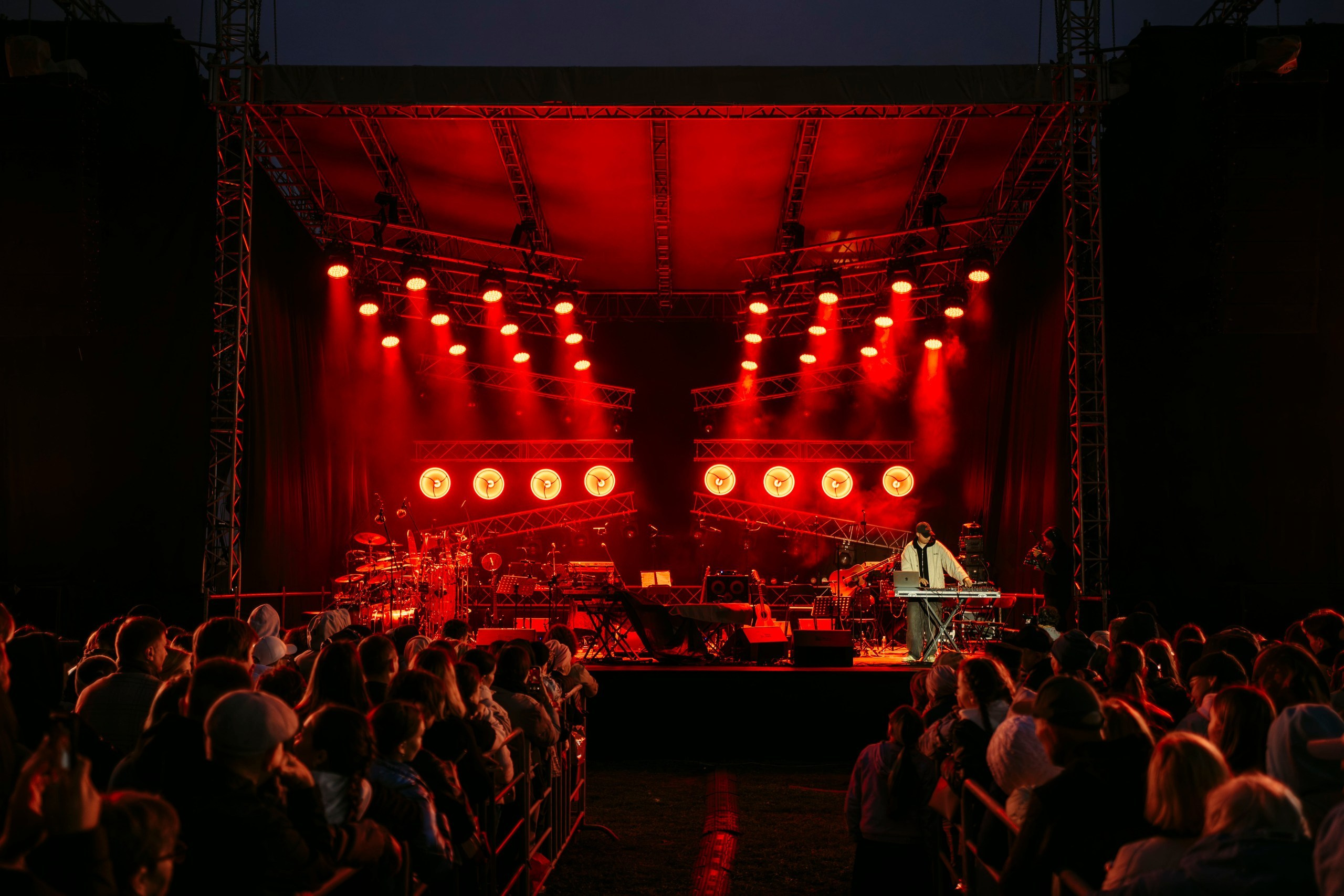 Трибьют Ильхама Шакирова. Саша Копылов, фотограф в Казани