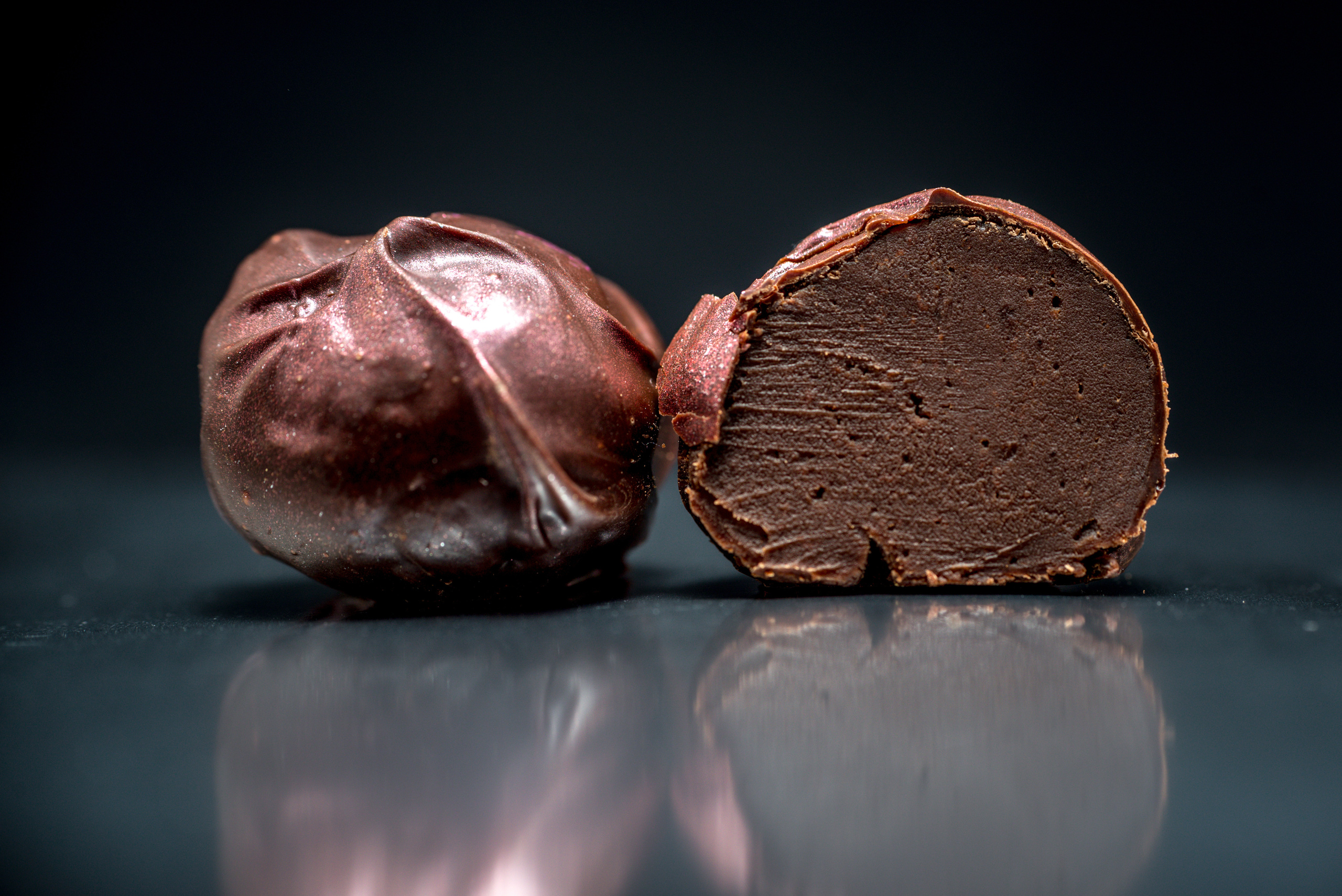 Фотосессия шоколадных конфет ручной работы в Ялте. Фотограф интерьеров Фотосъемка рекламы в Ялте и по Крыму