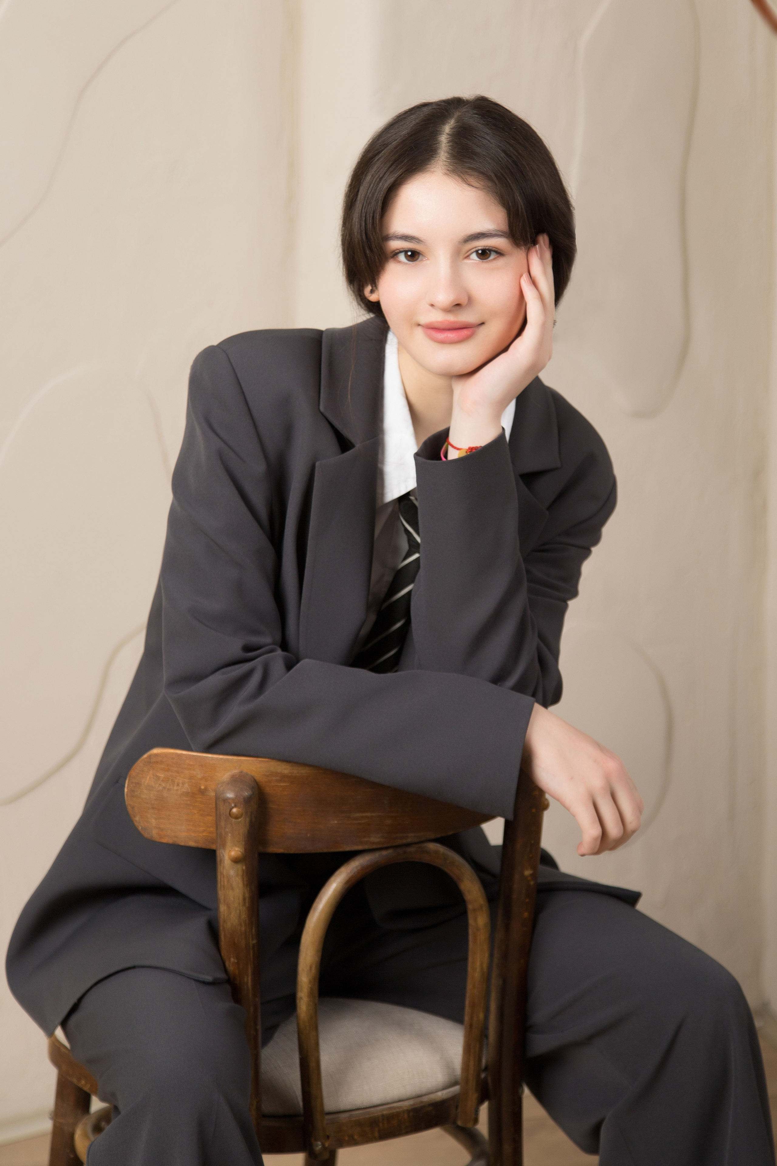 9  и 11 классы. Школьный фотограф в г. Нальчик Галимат Абитова