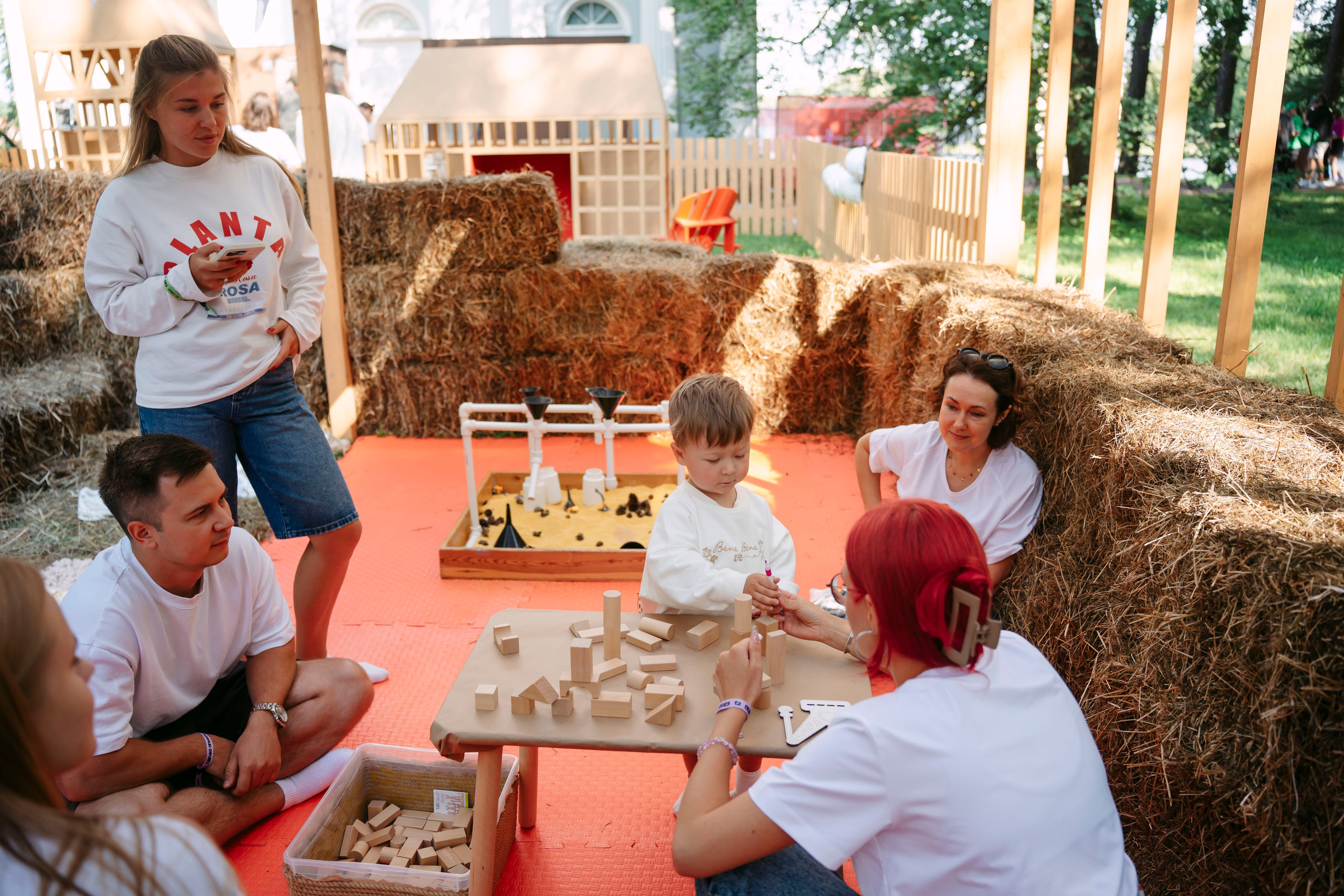 Брусника х Пикник Афиши / 2025. Саша Копылов, фотограф в Казани