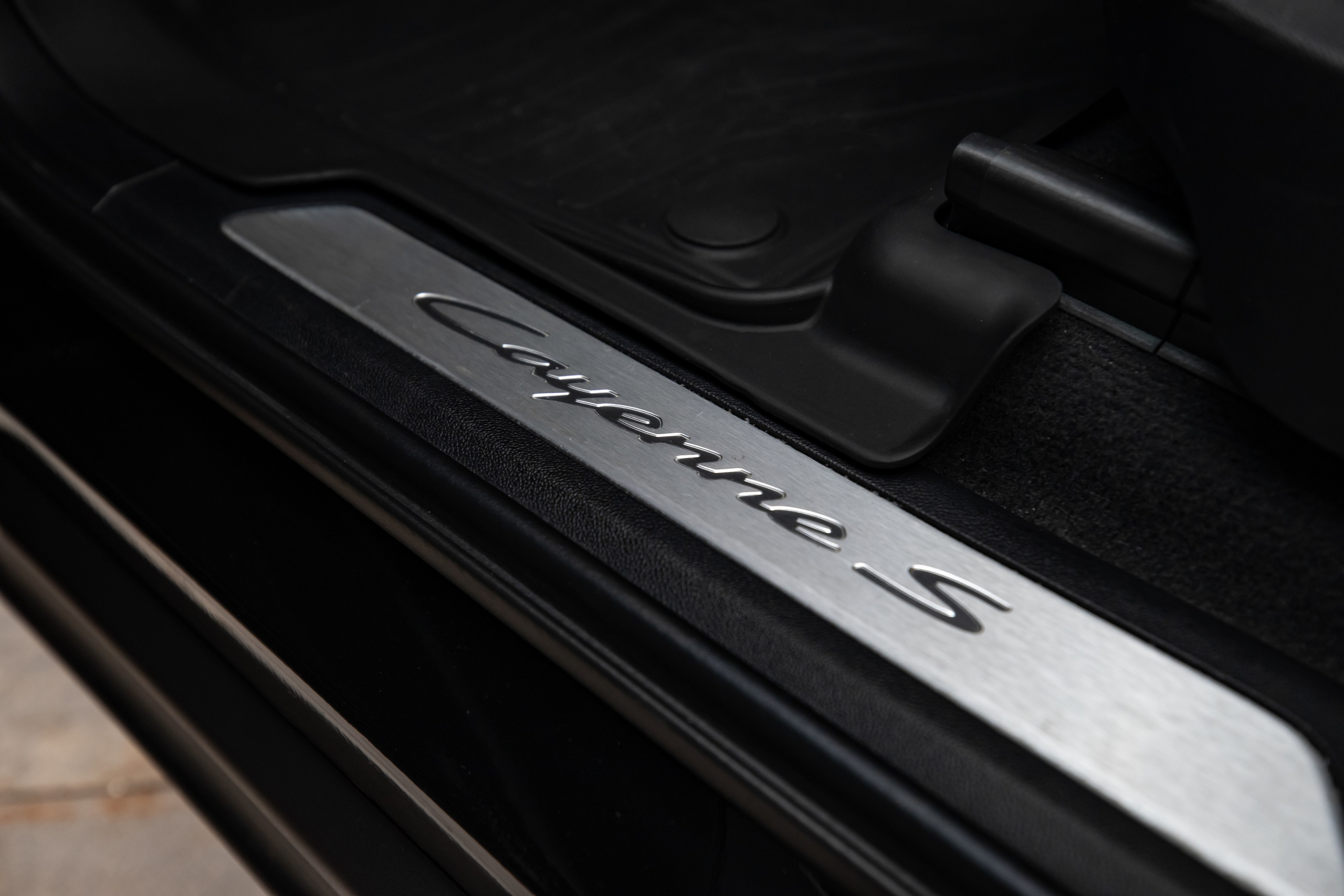 Porsche Cayenne S. Автомобильный фотограф в Москве Андрей Емельянов
