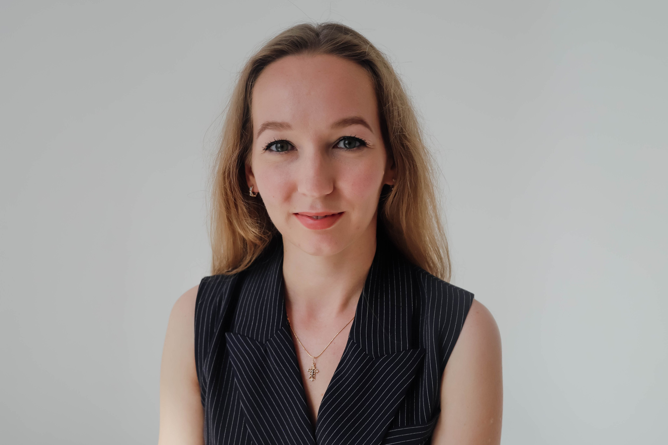 Деловая студийная фотосессия для Алины. Свадебный, семейный, детский фотограф в Сочи Виолетта Александрова