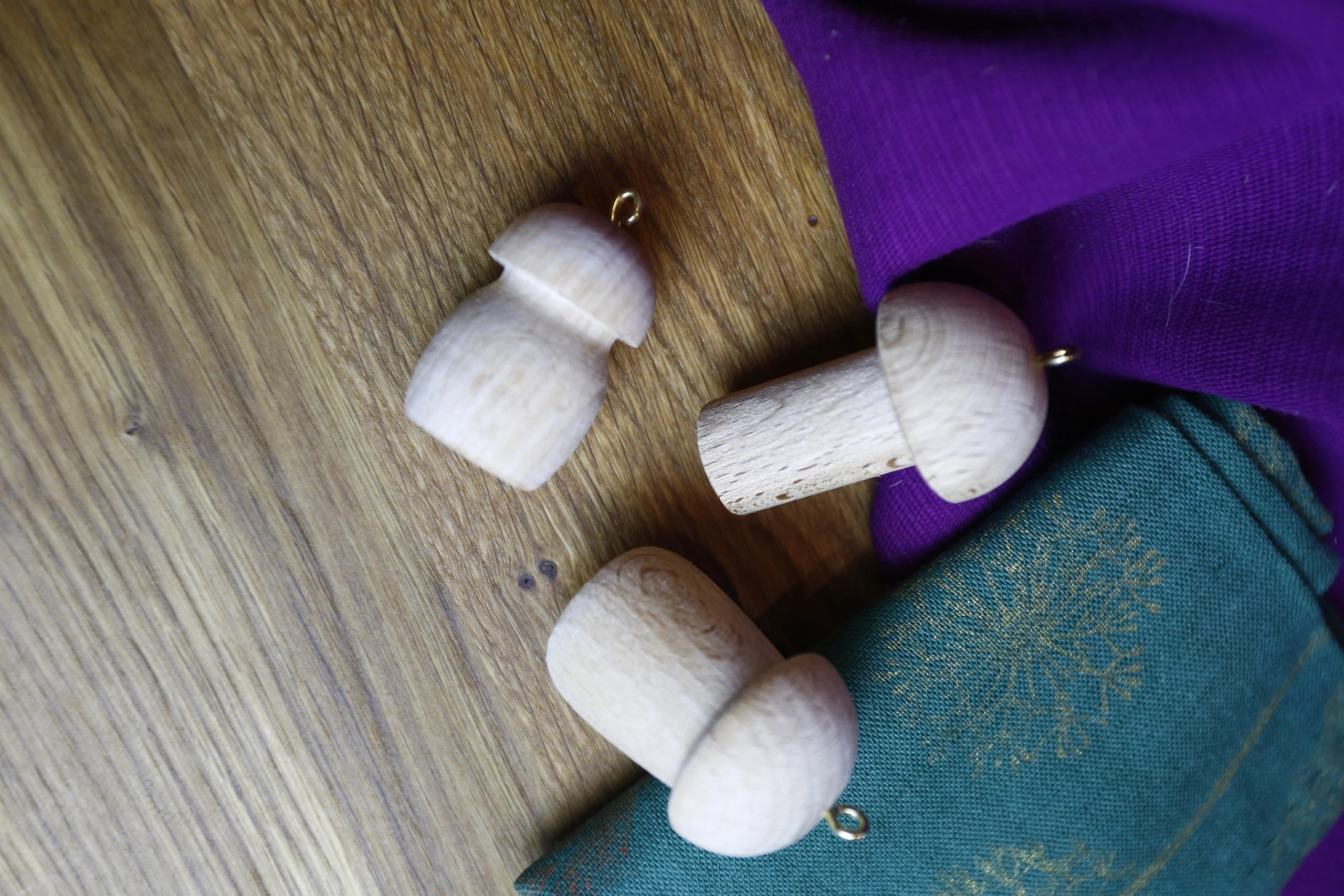 Игрушки из дерева. Разделочные доски и деревянная мебель на заказ