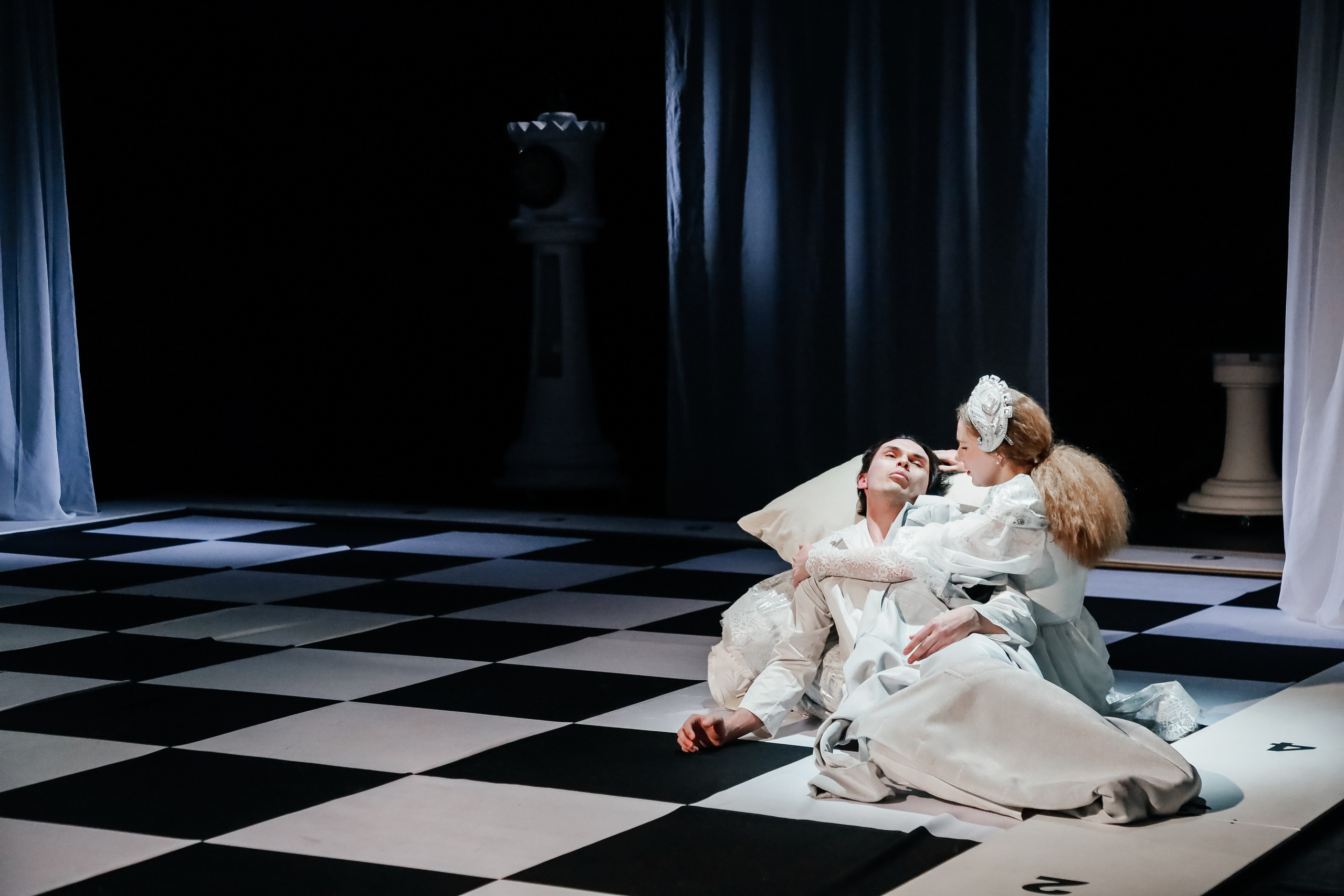 «Дядюшкин сон». Молодёжный театр алтая. Режиссер Дарья Камошина. Фоторепортаж. Театральная фотосъёмка