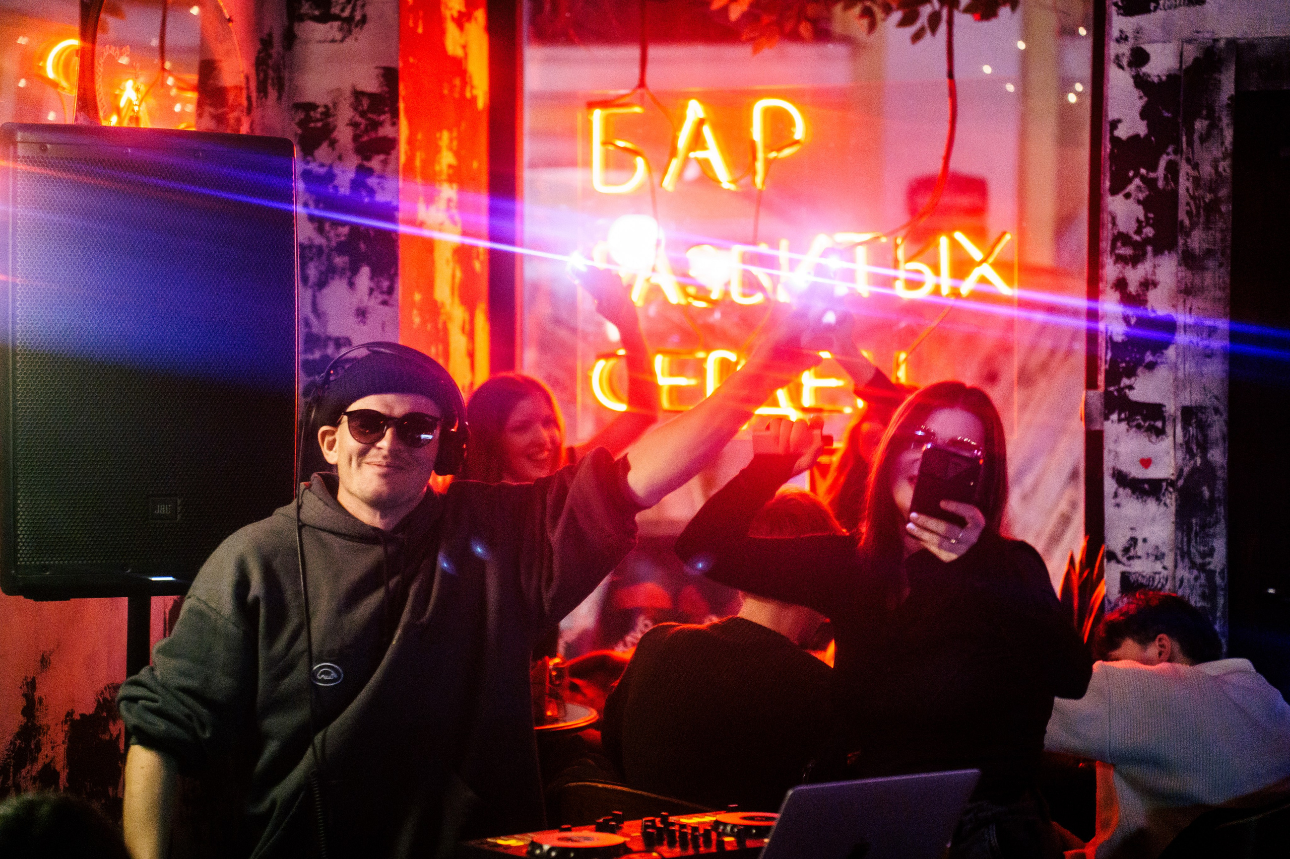 From NSK to SPB. Dj Enott. Концертный и репортажный фотограф в Санкт-Петербурге Слава Пахомов