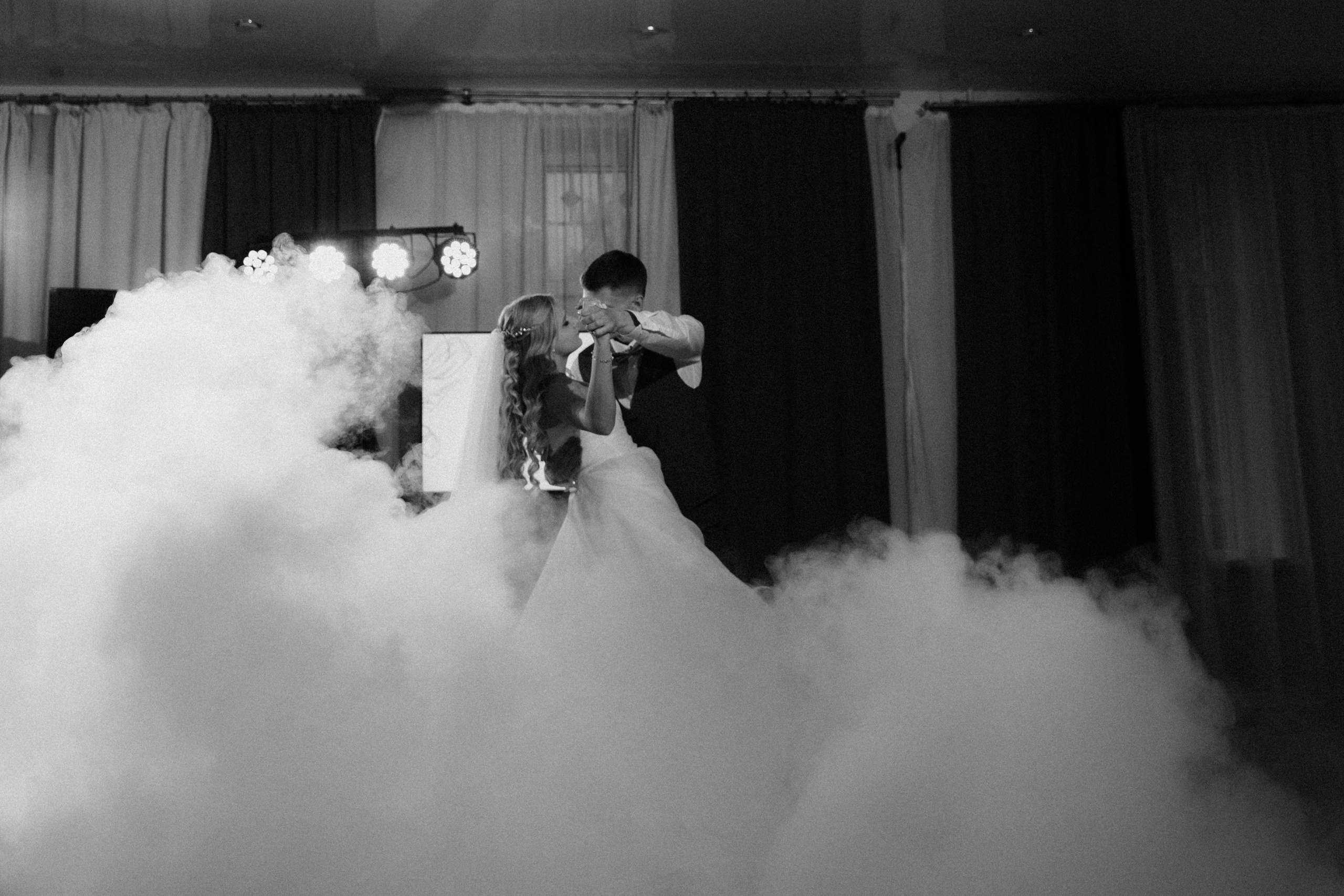 Он, она и весь день любви. Злата и Никита. Свадебный и семейный фотограф в Екатеринбурге Катя Буряк